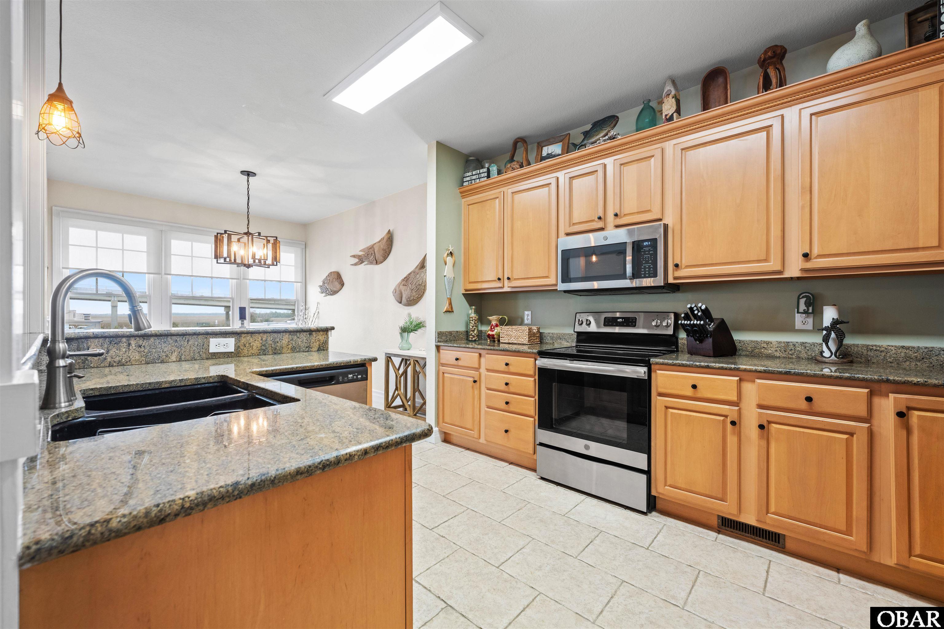 202 Sailfish Drive, Manteo, NC 27954, 4 Bedrooms Bedrooms, ,3 BathroomsBathrooms,Residential,For sale,Sailfish Drive,127480