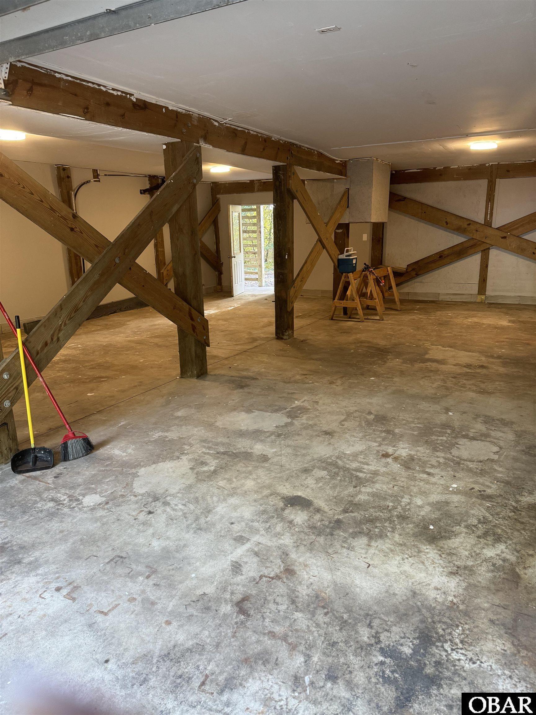 921 Colington Drive, Kill Devil Hills, NC 27948, 3 Bedrooms Bedrooms, ,2 BathroomsBathrooms,Residential,For sale,Colington Drive,127483