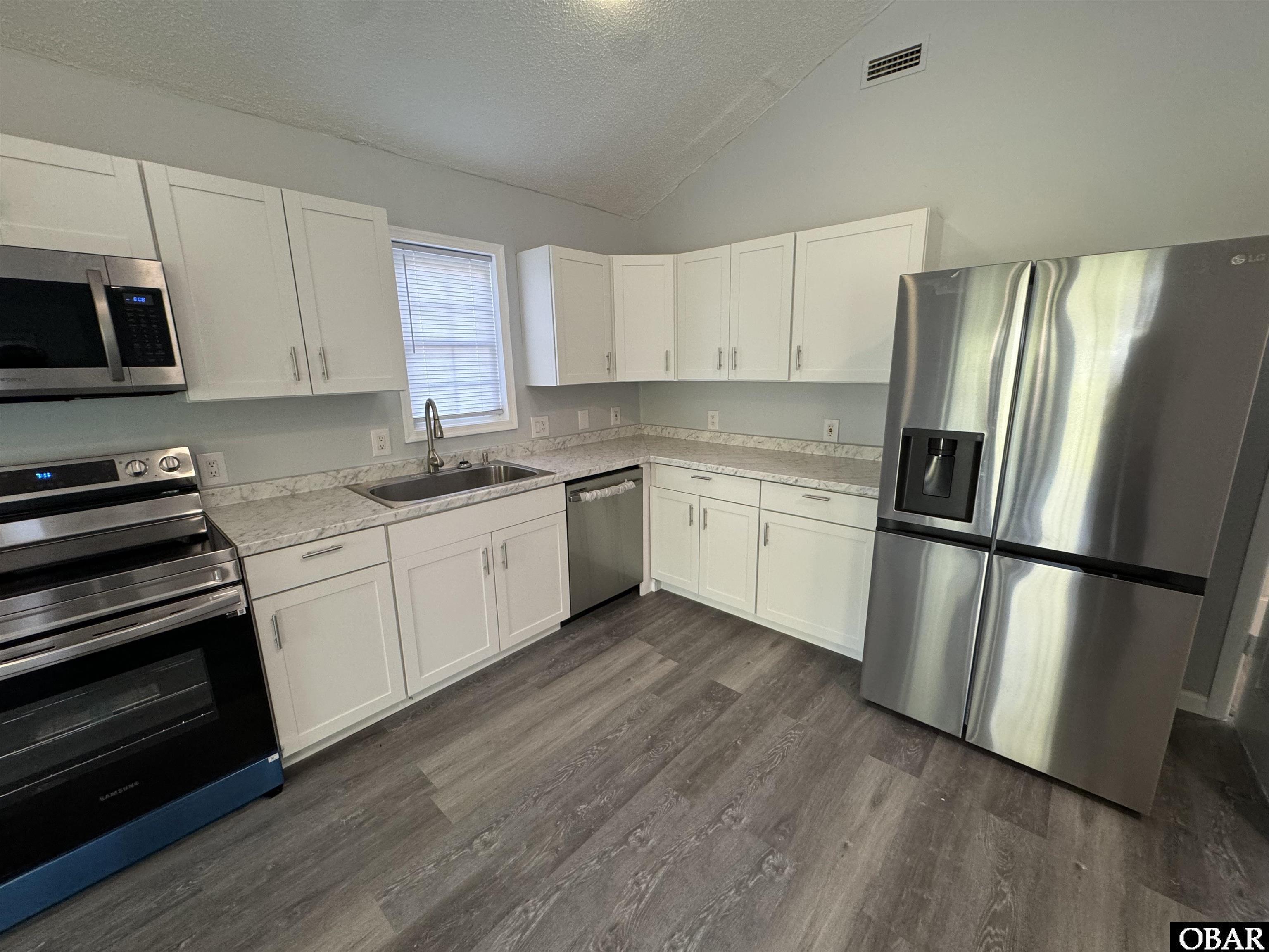 921 Colington Drive, Kill Devil Hills, NC 27948, 3 Bedrooms Bedrooms, ,2 BathroomsBathrooms,Residential,For sale,Colington Drive,127483