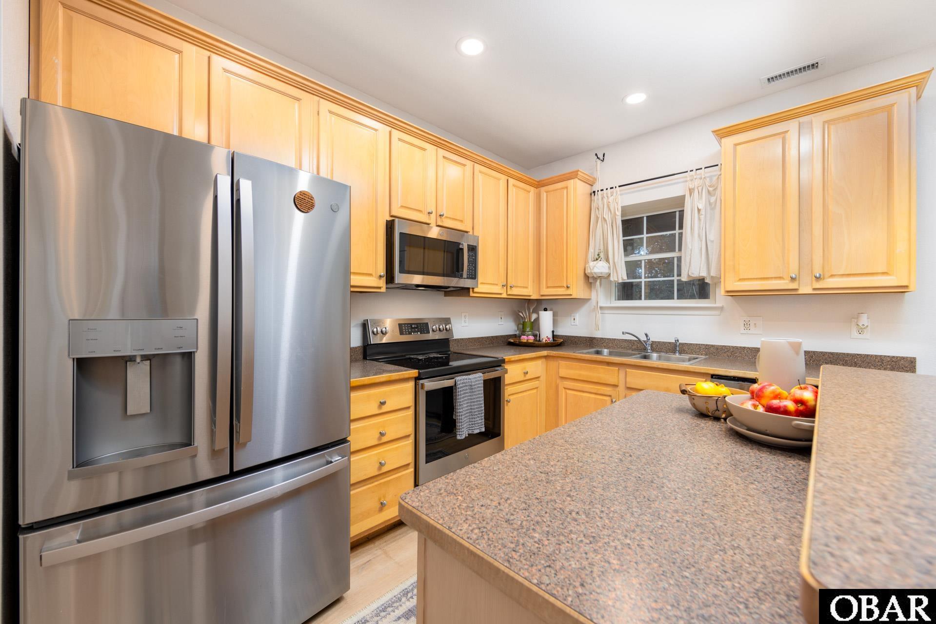 37 Foxwood Circle, Kitty Hawk, NC 27949, 3 Bedrooms Bedrooms, ,2 BathroomsBathrooms,Residential,For sale,Foxwood Circle,127491