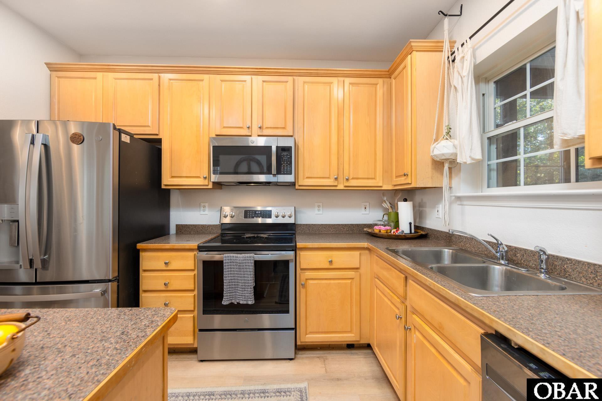 37 Foxwood Circle, Kitty Hawk, NC 27949, 3 Bedrooms Bedrooms, ,2 BathroomsBathrooms,Residential,For sale,Foxwood Circle,127491