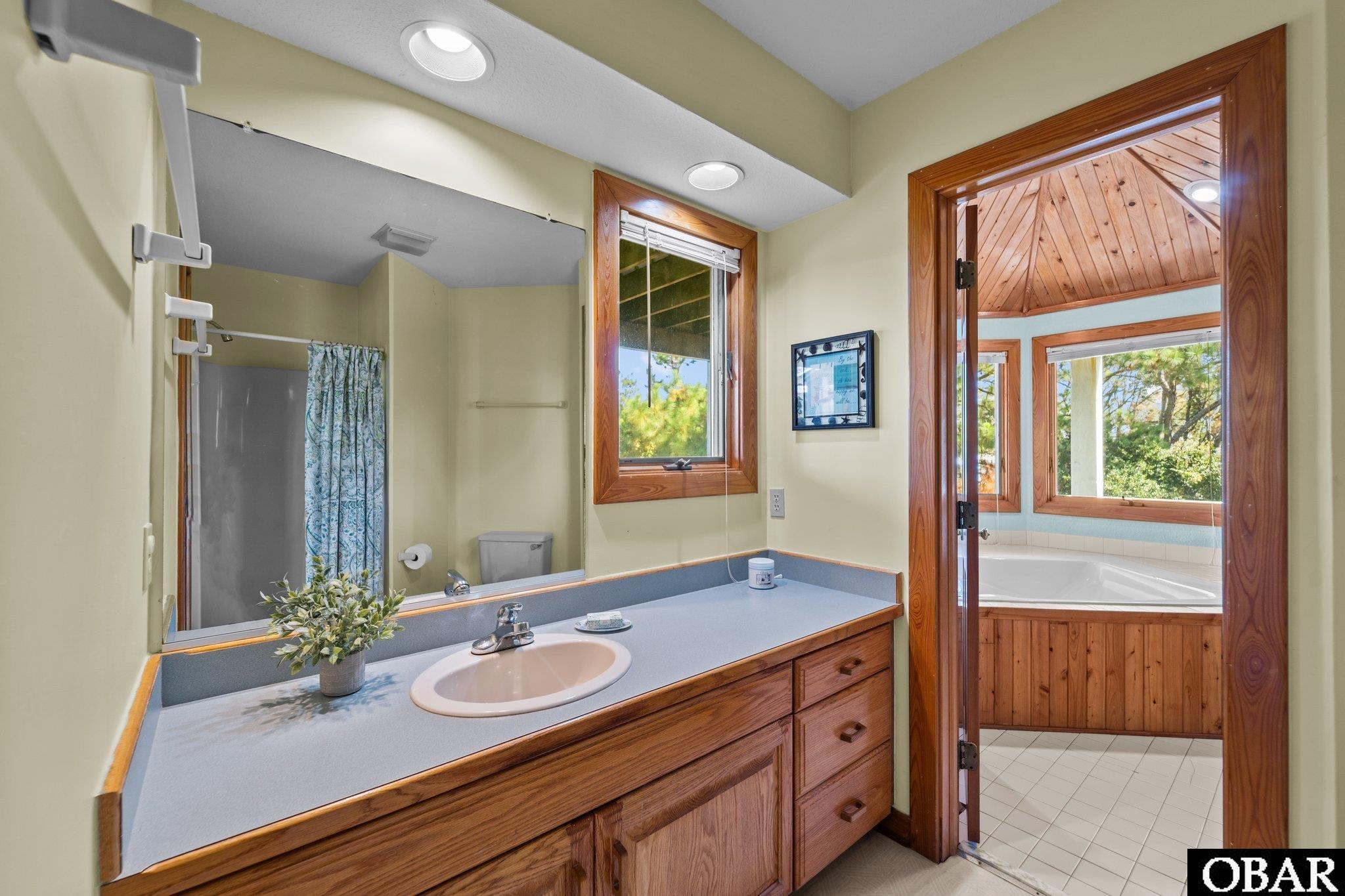 1079 Whalehead Drive, Currituck, NC 27927, 5 Bedrooms Bedrooms, ,4 BathroomsBathrooms,Residential,For sale,Whalehead Drive,127493