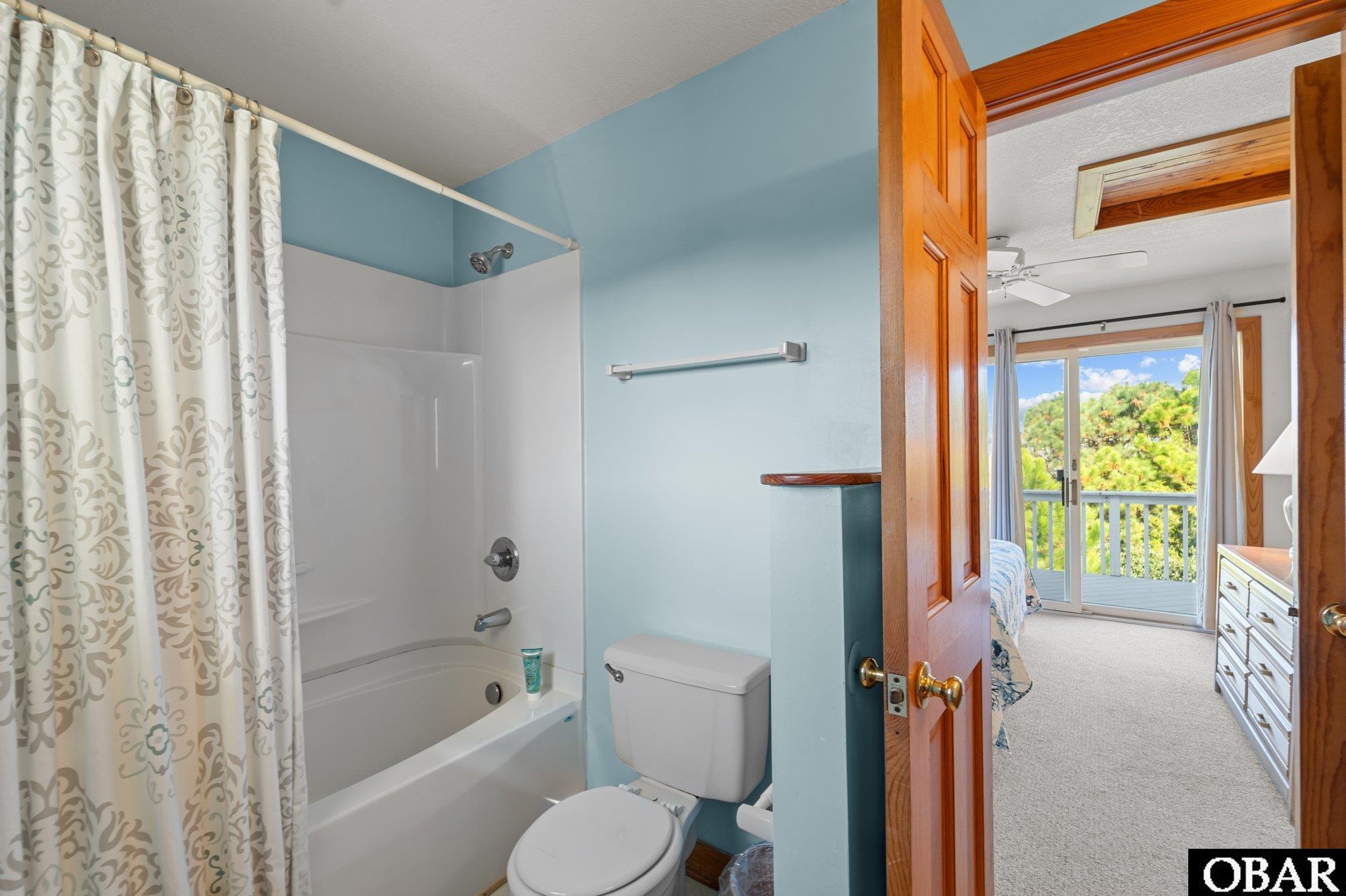1079 Whalehead Drive, Currituck, NC 27927, 5 Bedrooms Bedrooms, ,4 BathroomsBathrooms,Residential,For sale,Whalehead Drive,127493