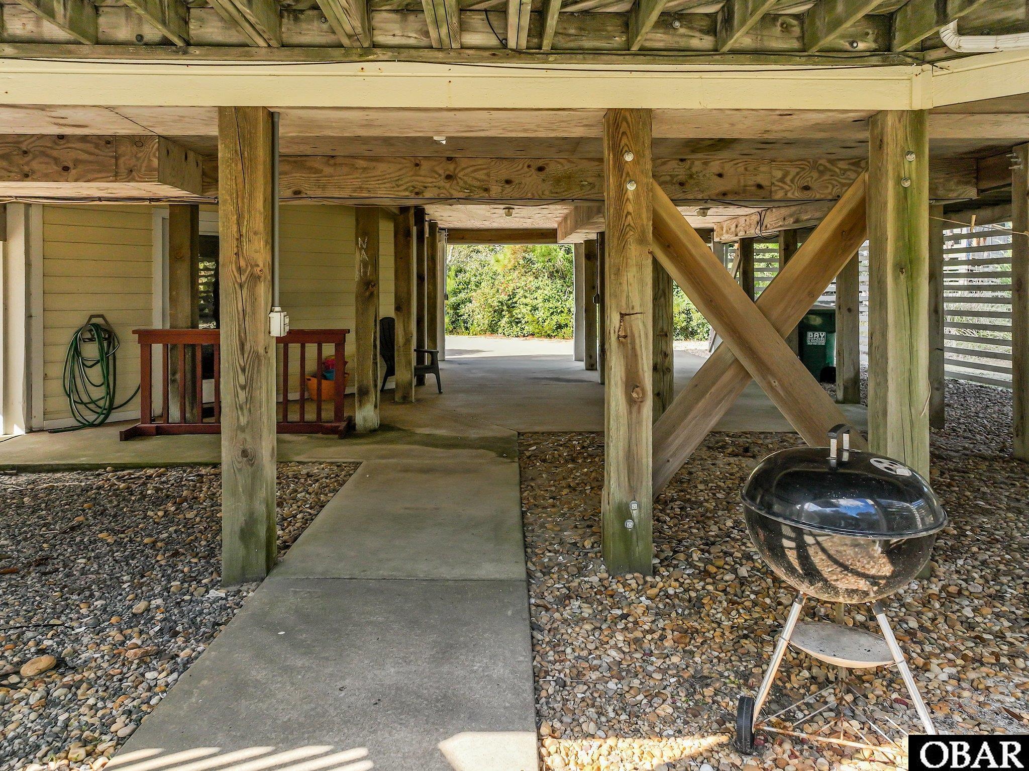 1079 Whalehead Drive, Currituck, NC 27927, 5 Bedrooms Bedrooms, ,4 BathroomsBathrooms,Residential,For sale,Whalehead Drive,127493