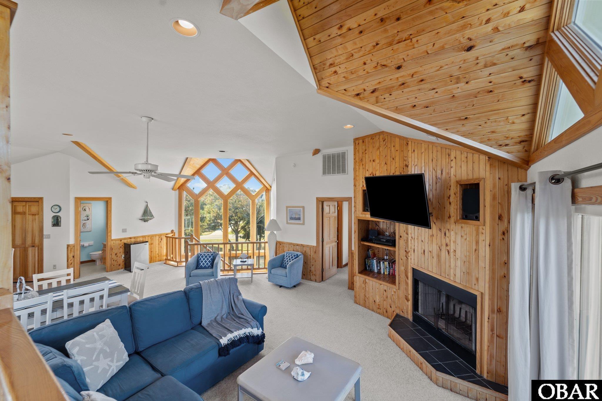 1079 Whalehead Drive, Currituck, NC 27927, 5 Bedrooms Bedrooms, ,4 BathroomsBathrooms,Residential,For sale,Whalehead Drive,127493