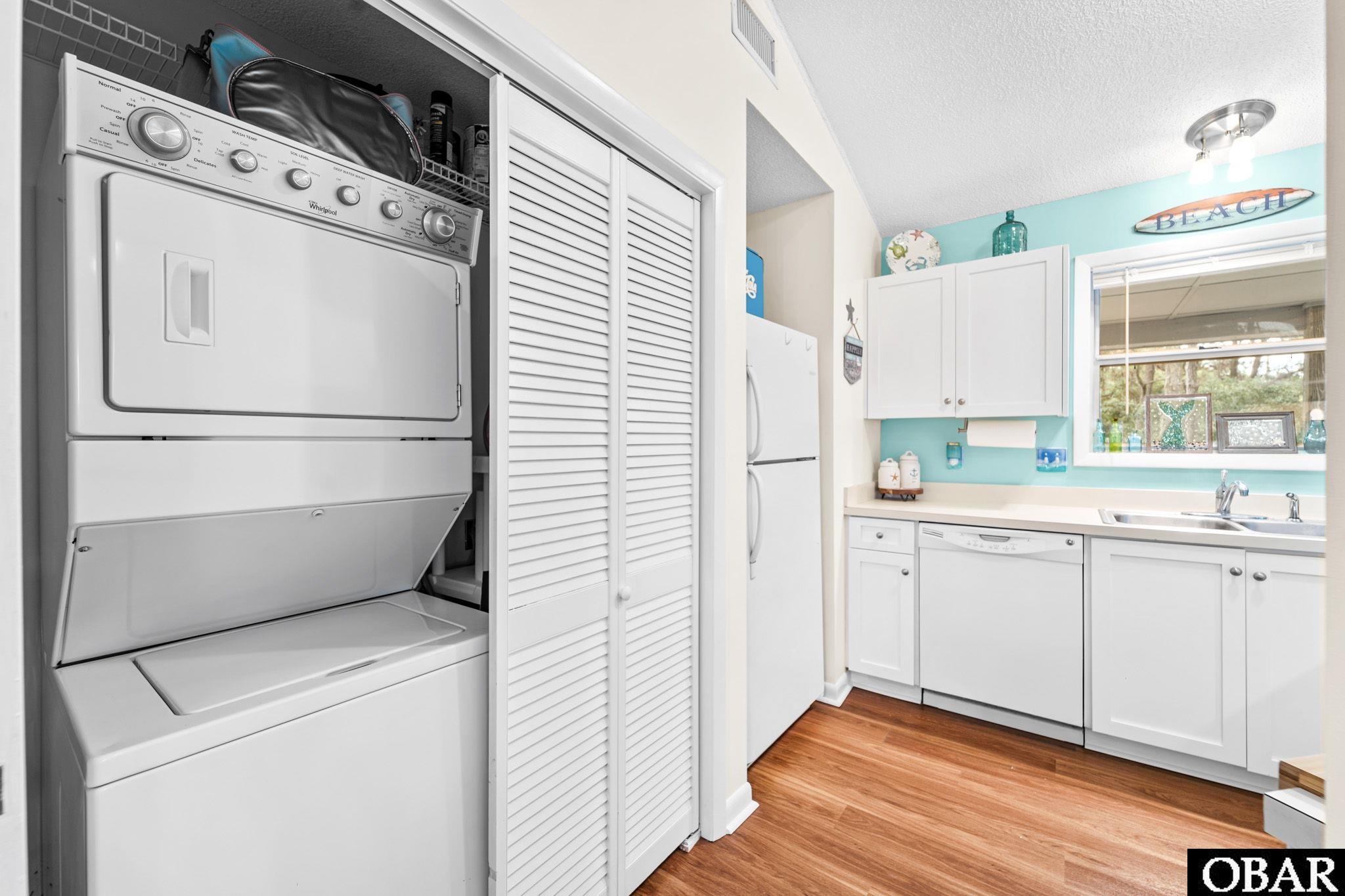 700 First Street, Kill Devil Hills, NC 27948, 2 Bedrooms Bedrooms, ,2 BathroomsBathrooms,Residential,For sale,First Street,127504