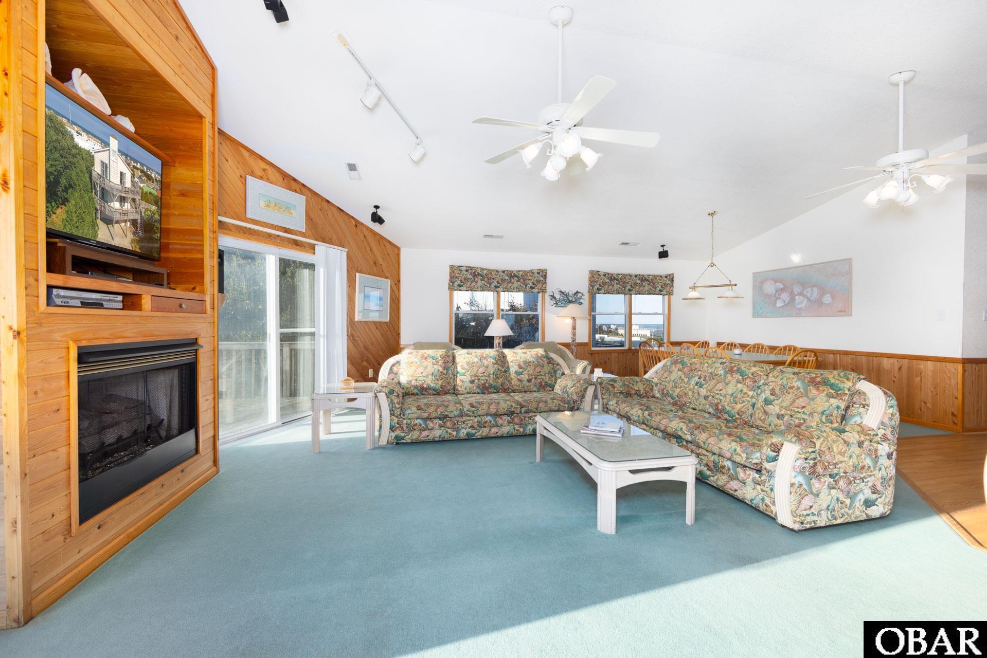 105 Clifton Street, Kitty Hawk, NC 27949, 6 Bedrooms Bedrooms, ,6 BathroomsBathrooms,Residential,For sale,Clifton Street,127506