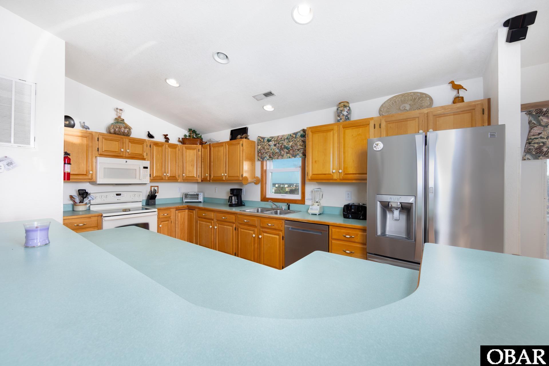 105 Clifton Street, Kitty Hawk, NC 27949, 6 Bedrooms Bedrooms, ,6 BathroomsBathrooms,Residential,For sale,Clifton Street,127506