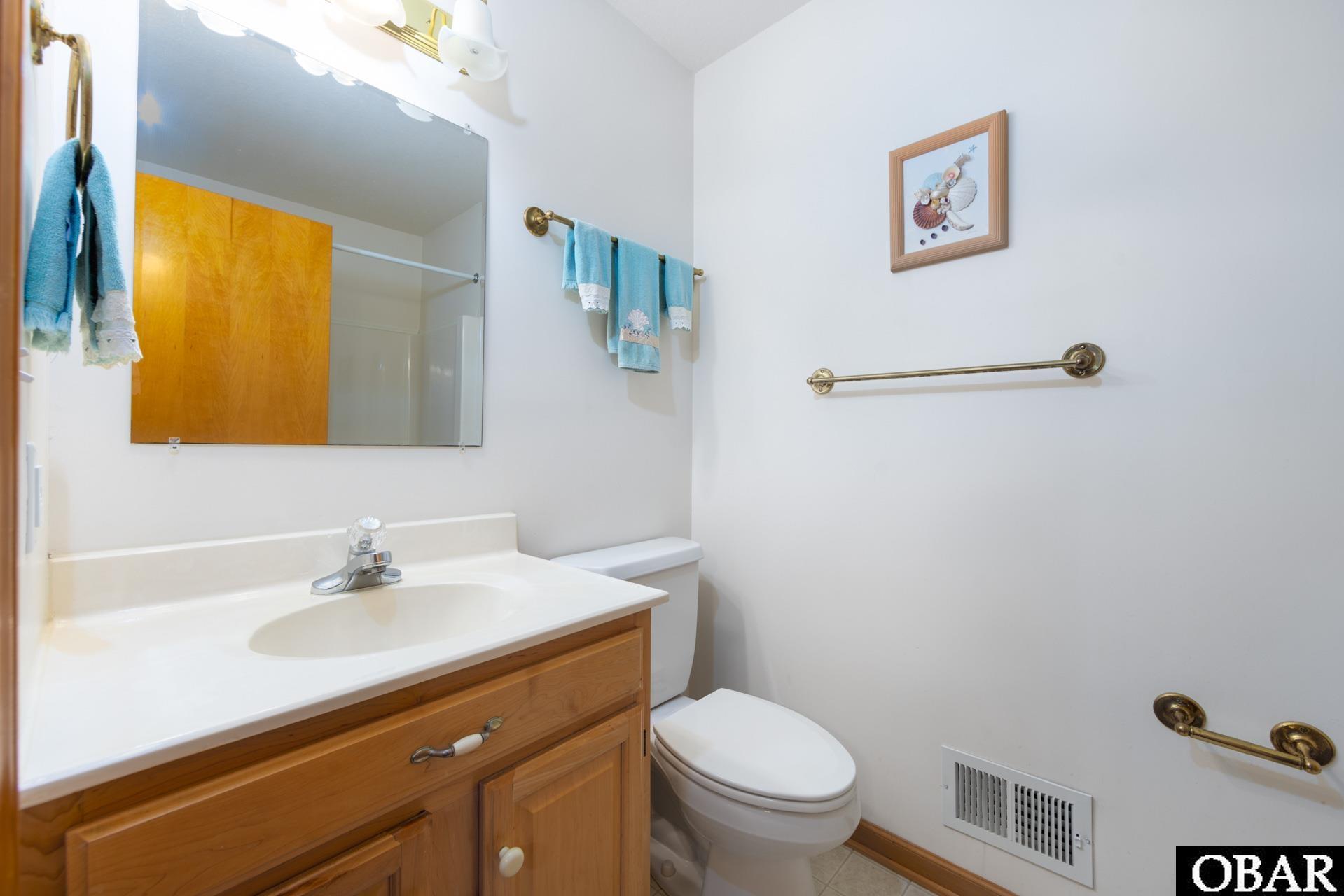 105 Clifton Street, Kitty Hawk, NC 27949, 6 Bedrooms Bedrooms, ,6 BathroomsBathrooms,Residential,For sale,Clifton Street,127506