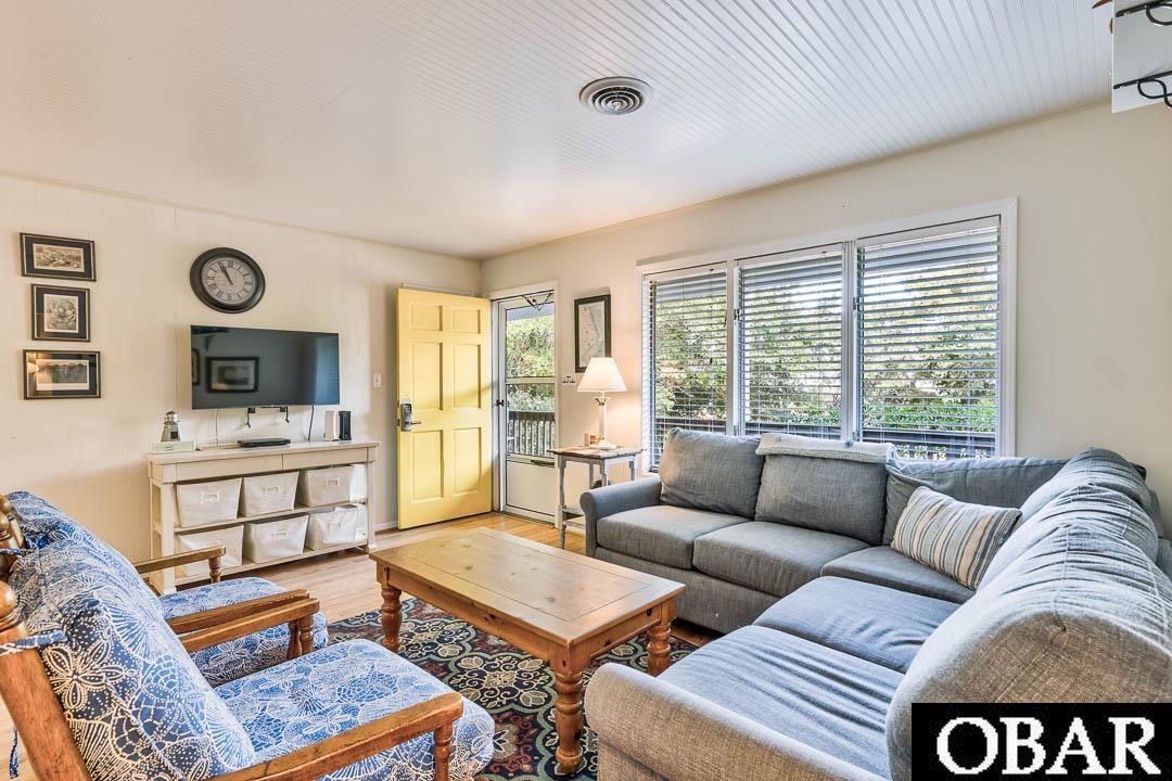 15 Seventh Avenue, Southern Shores, NC 27949, 5 Bedrooms Bedrooms, ,3 BathroomsBathrooms,Residential,For sale,Seventh Avenue,127512