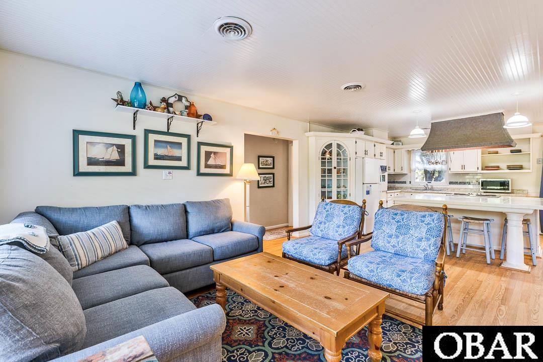 15 Seventh Avenue, Southern Shores, NC 27949, 5 Bedrooms Bedrooms, ,3 BathroomsBathrooms,Residential,For sale,Seventh Avenue,127512