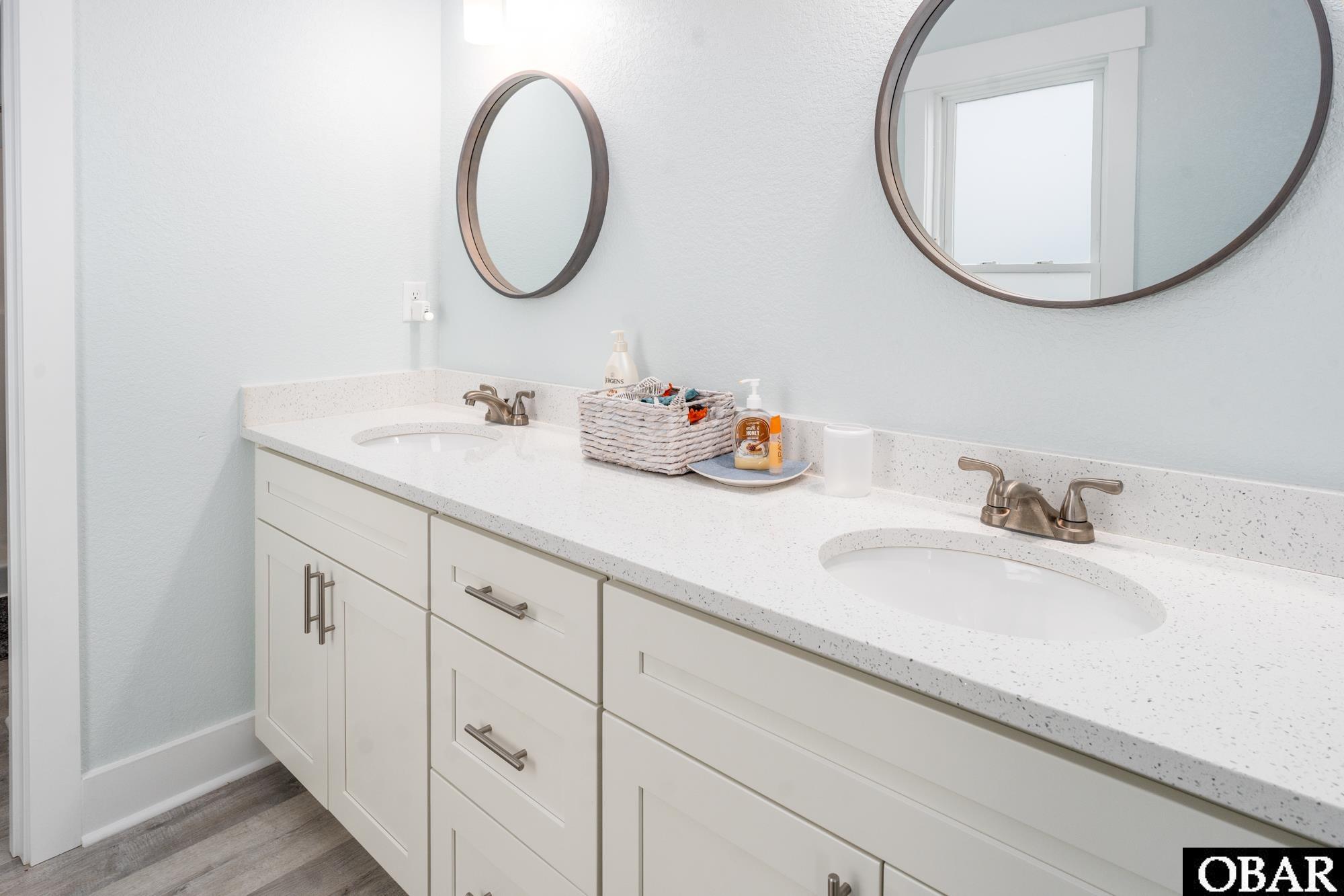 2133 Ocean Pearl Road, Corolla, NC 27927, 4 Bedrooms Bedrooms, ,3 BathroomsBathrooms,Residential,For sale,Ocean Pearl Road,127520