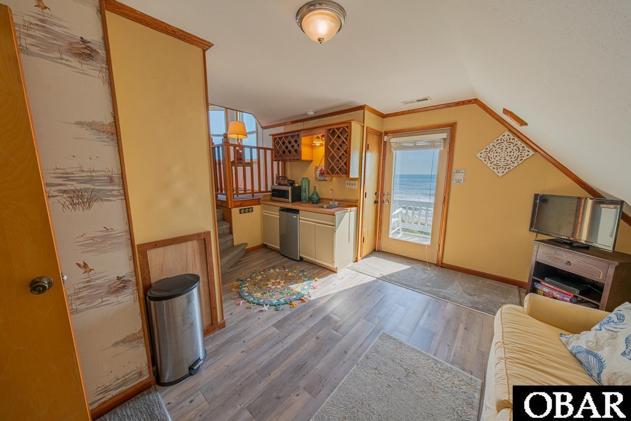 23289 Beacon Road, Rodanthe, NC 27968, 6 Bedrooms Bedrooms, ,4 BathroomsBathrooms,Residential,For sale,Beacon Road,127524
