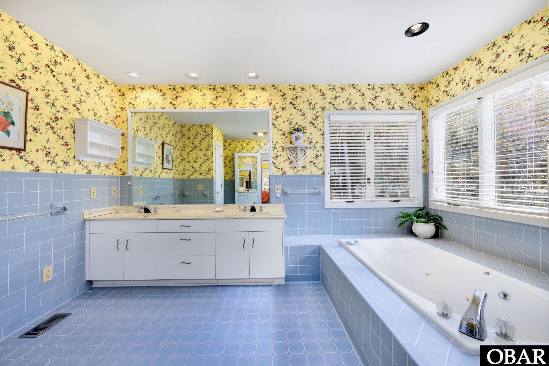 71 Dogwood Trail, Southern Shores, NC 27949, 3 Bedrooms Bedrooms, ,3 BathroomsBathrooms,Residential,For sale,Dogwood Trail,127525