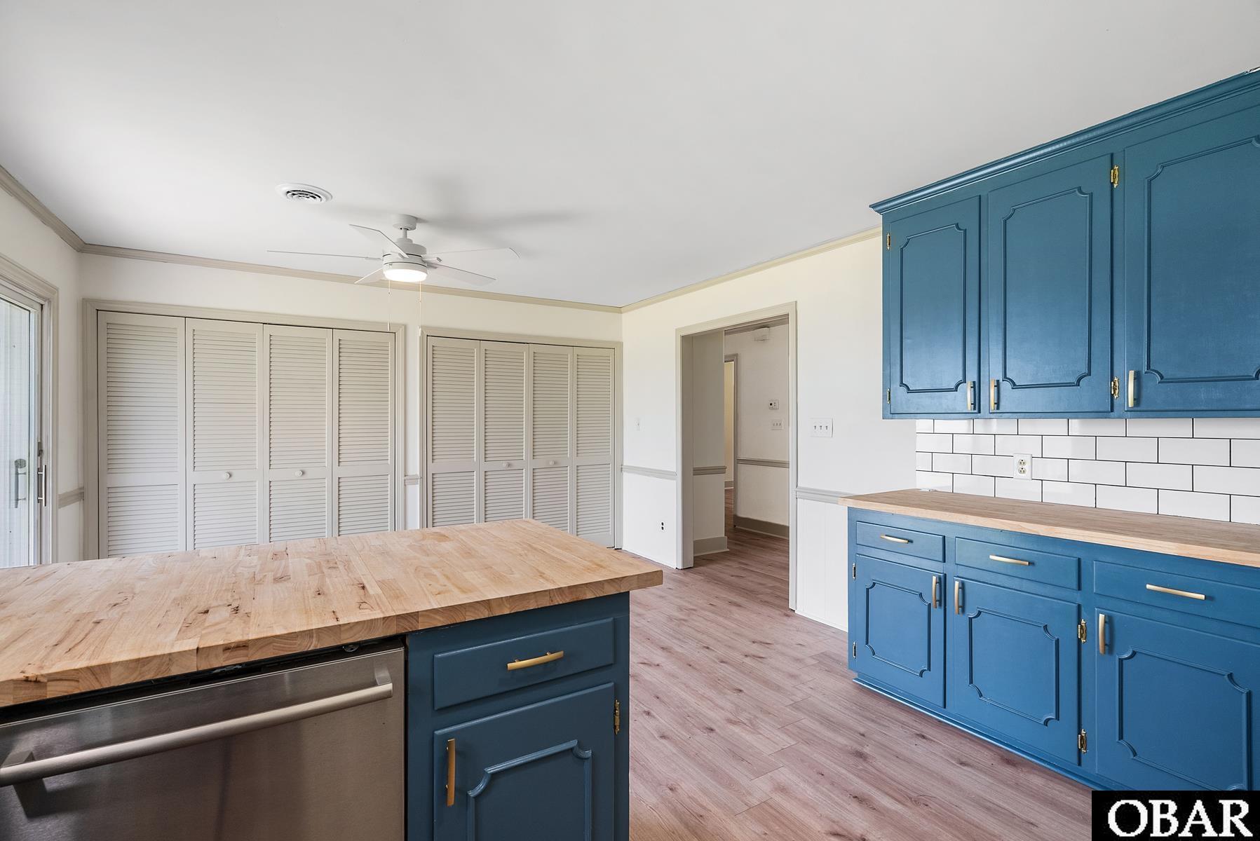 216 Bayshore Drive, Elizabeth City, NC 27909, 3 Bedrooms Bedrooms, ,2 BathroomsBathrooms,Residential,For sale,Bayshore Drive,127528