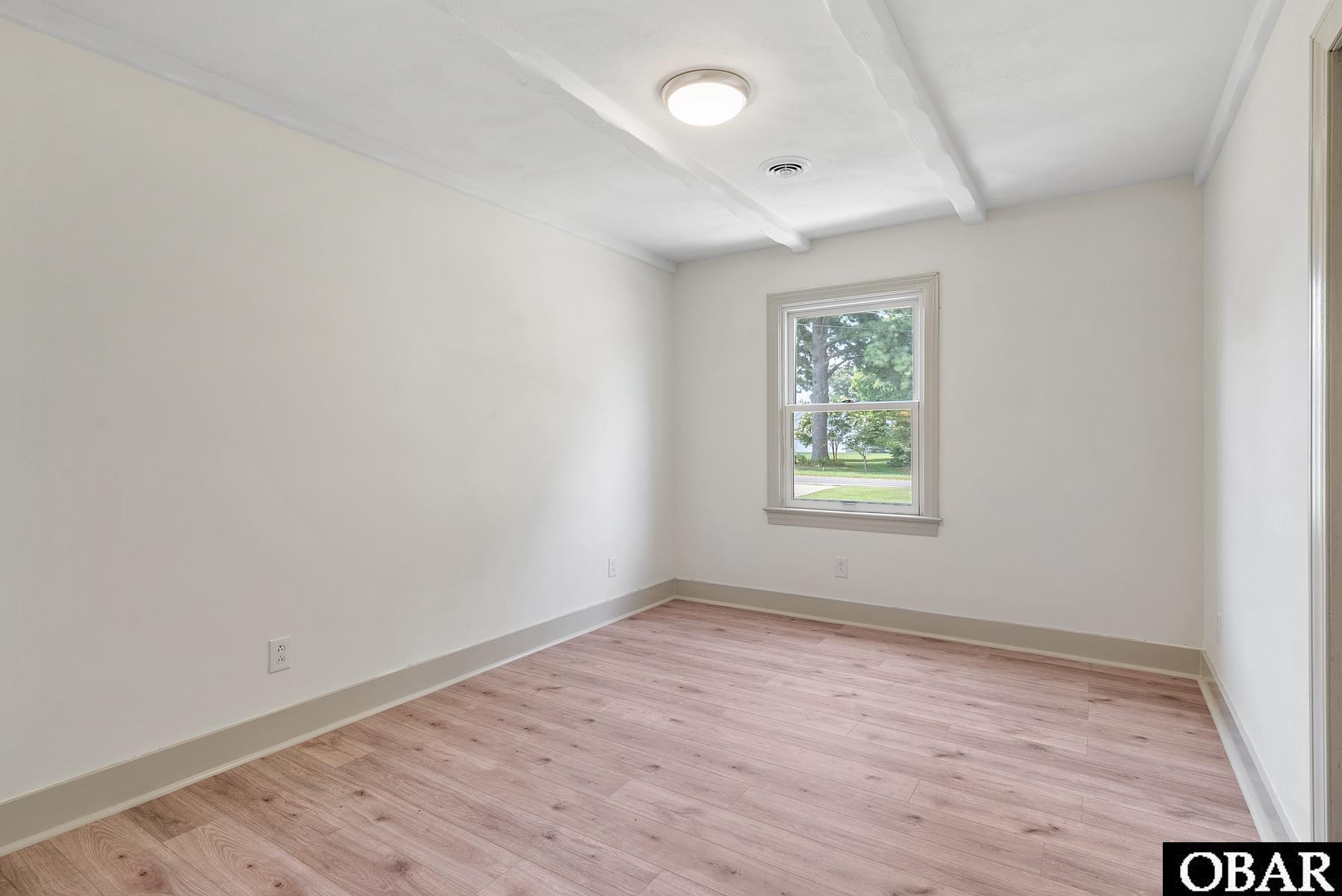 216 Bayshore Drive, Elizabeth City, NC 27909, 3 Bedrooms Bedrooms, ,2 BathroomsBathrooms,Residential,For sale,Bayshore Drive,127528