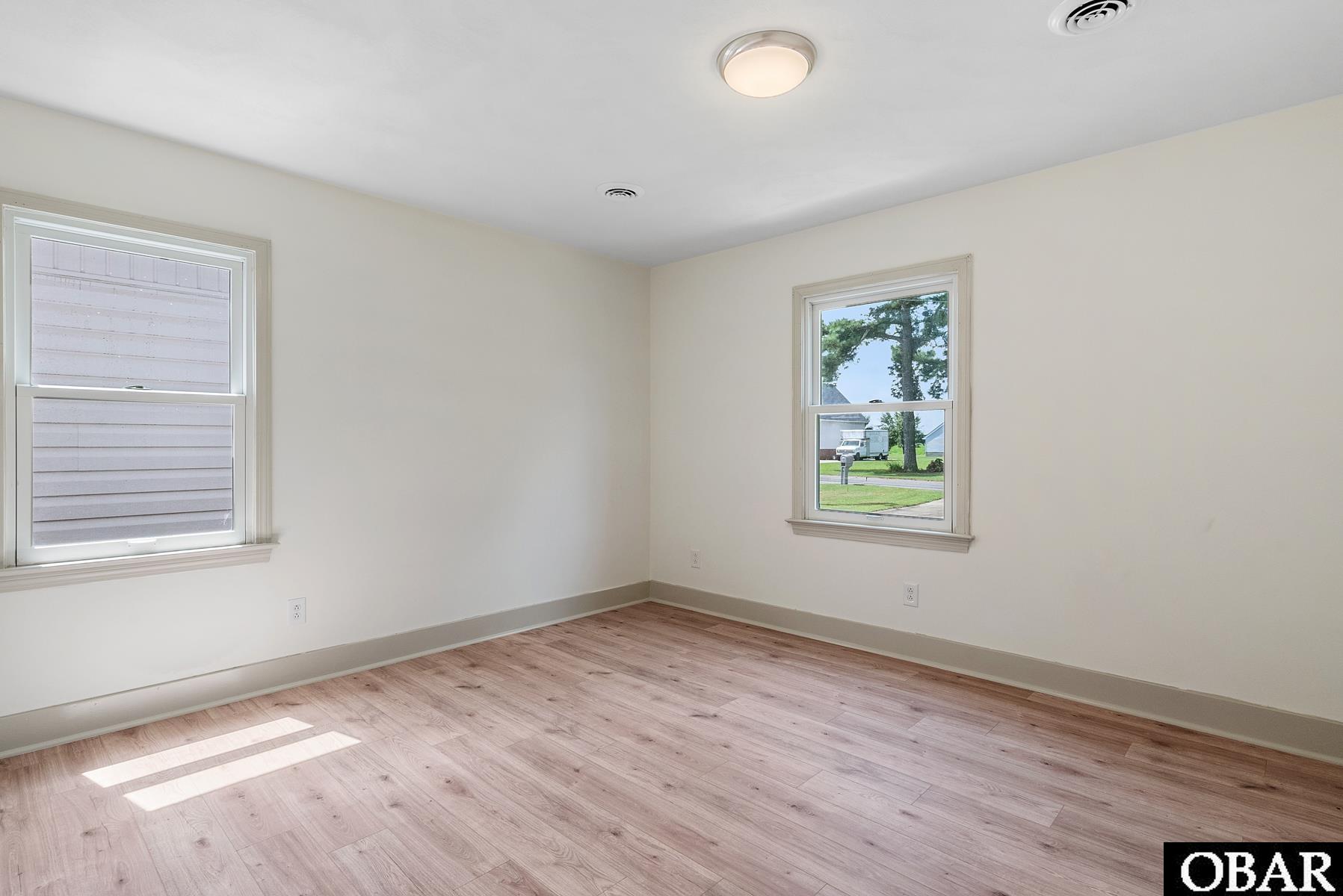 216 Bayshore Drive, Elizabeth City, NC 27909, 3 Bedrooms Bedrooms, ,2 BathroomsBathrooms,Residential,For sale,Bayshore Drive,127528