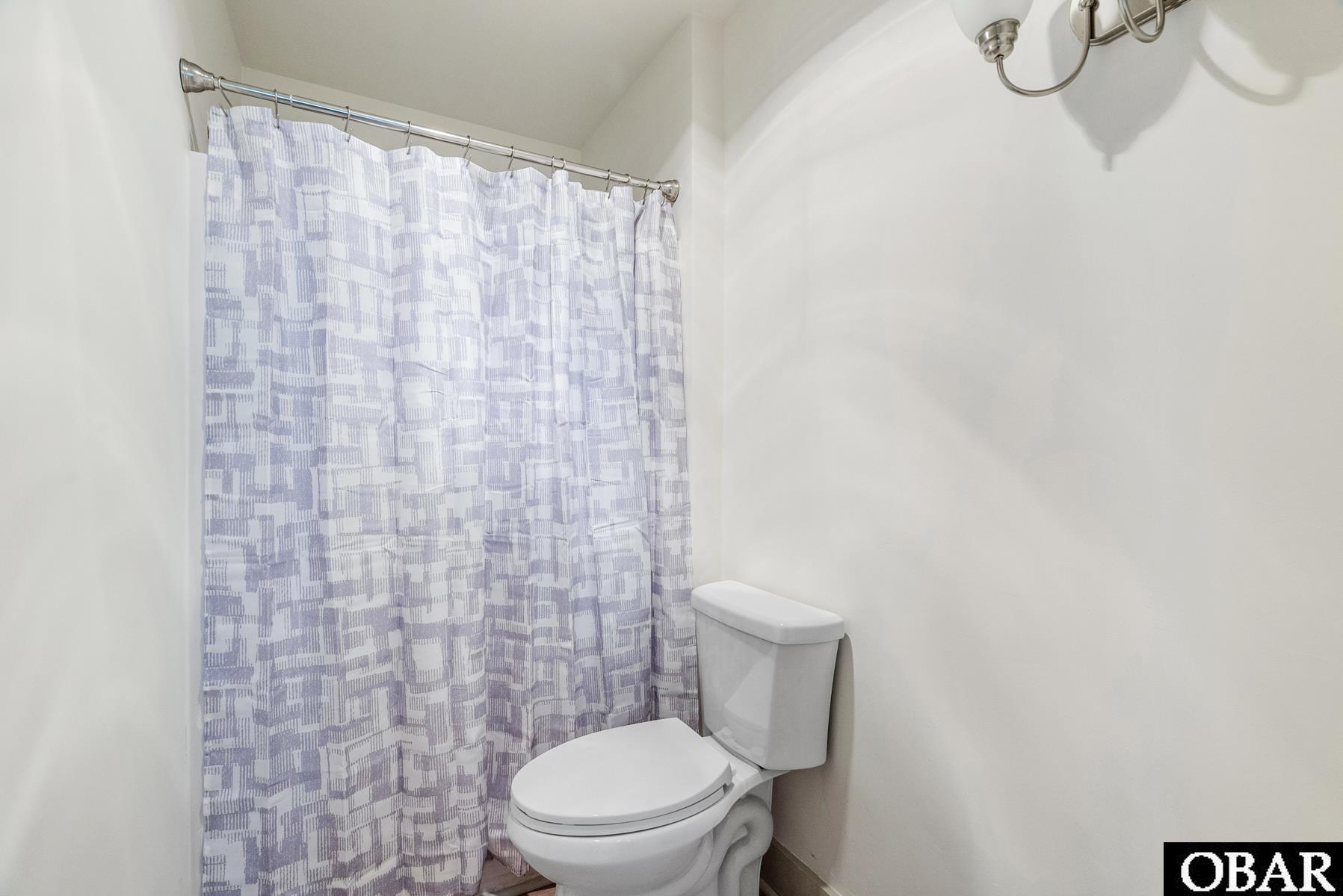 216 Bayshore Drive, Elizabeth City, NC 27909, 3 Bedrooms Bedrooms, ,2 BathroomsBathrooms,Residential,For sale,Bayshore Drive,127528