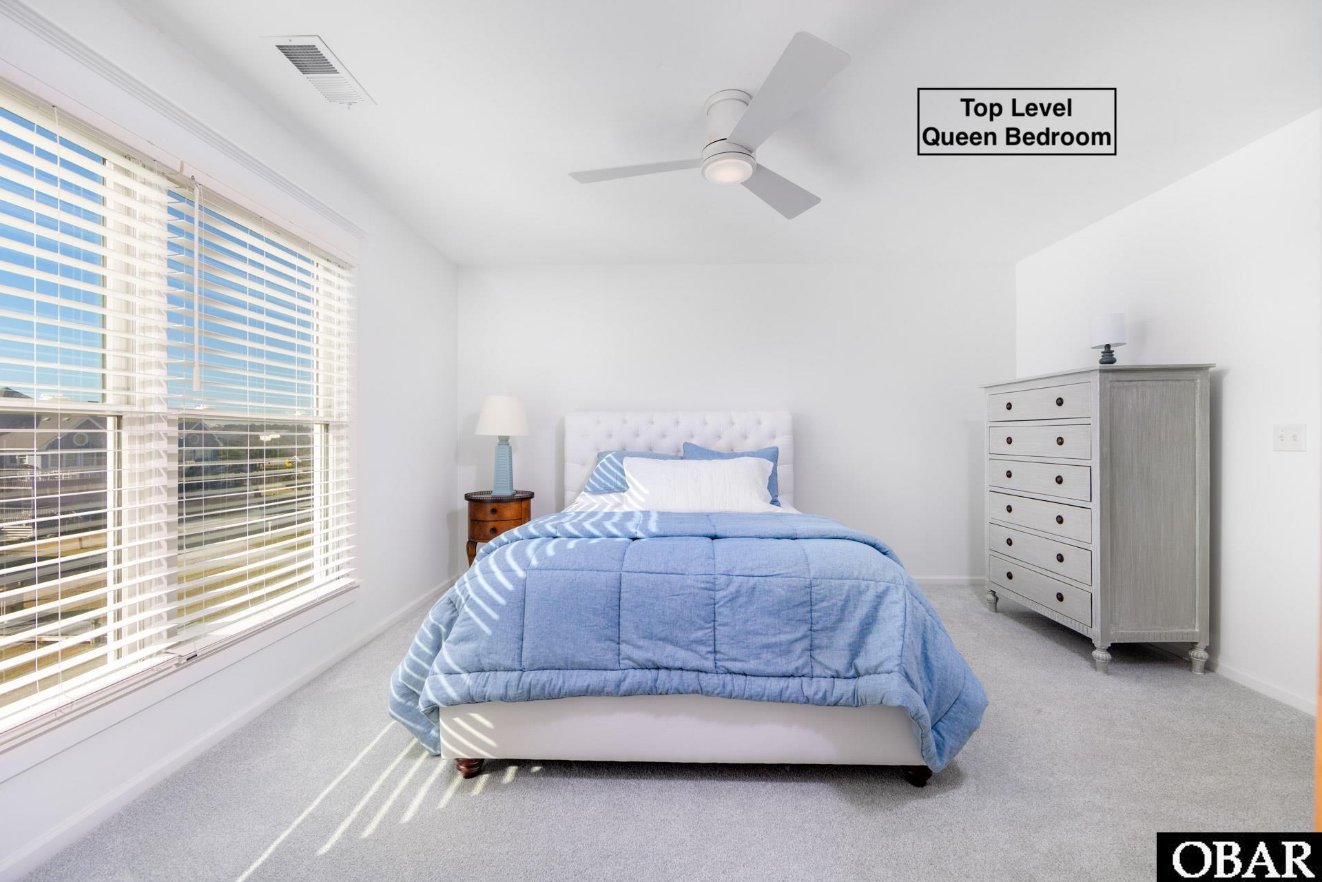 18 Pelican Watch Way, Southern Shores, NC 27949-3619, 4 Bedrooms Bedrooms, ,3 BathroomsBathrooms,Residential,For sale,Pelican Watch Way,127541