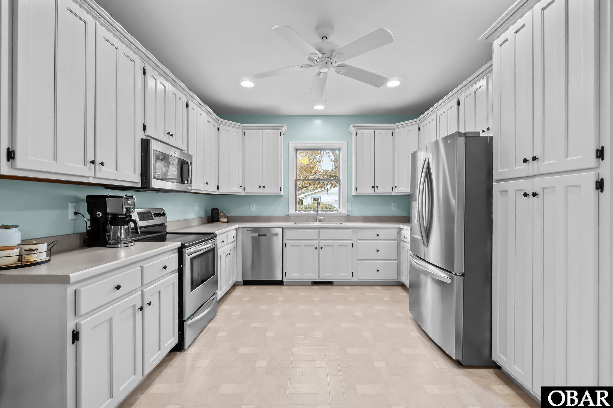 1189 Highway 64/264, Manteo, NC 27954, 3 Bedrooms Bedrooms, ,2 BathroomsBathrooms,Residential,For sale,Highway 64/264,127565