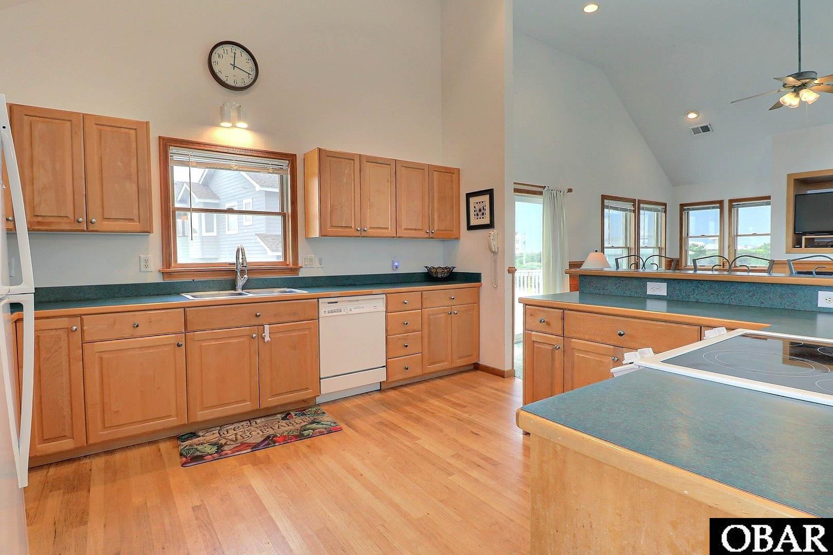 8 Third Avenue, Southern Shores, NC 27949, 5 Bedrooms Bedrooms, ,4 BathroomsBathrooms,Residential,For sale,Third Avenue,127566