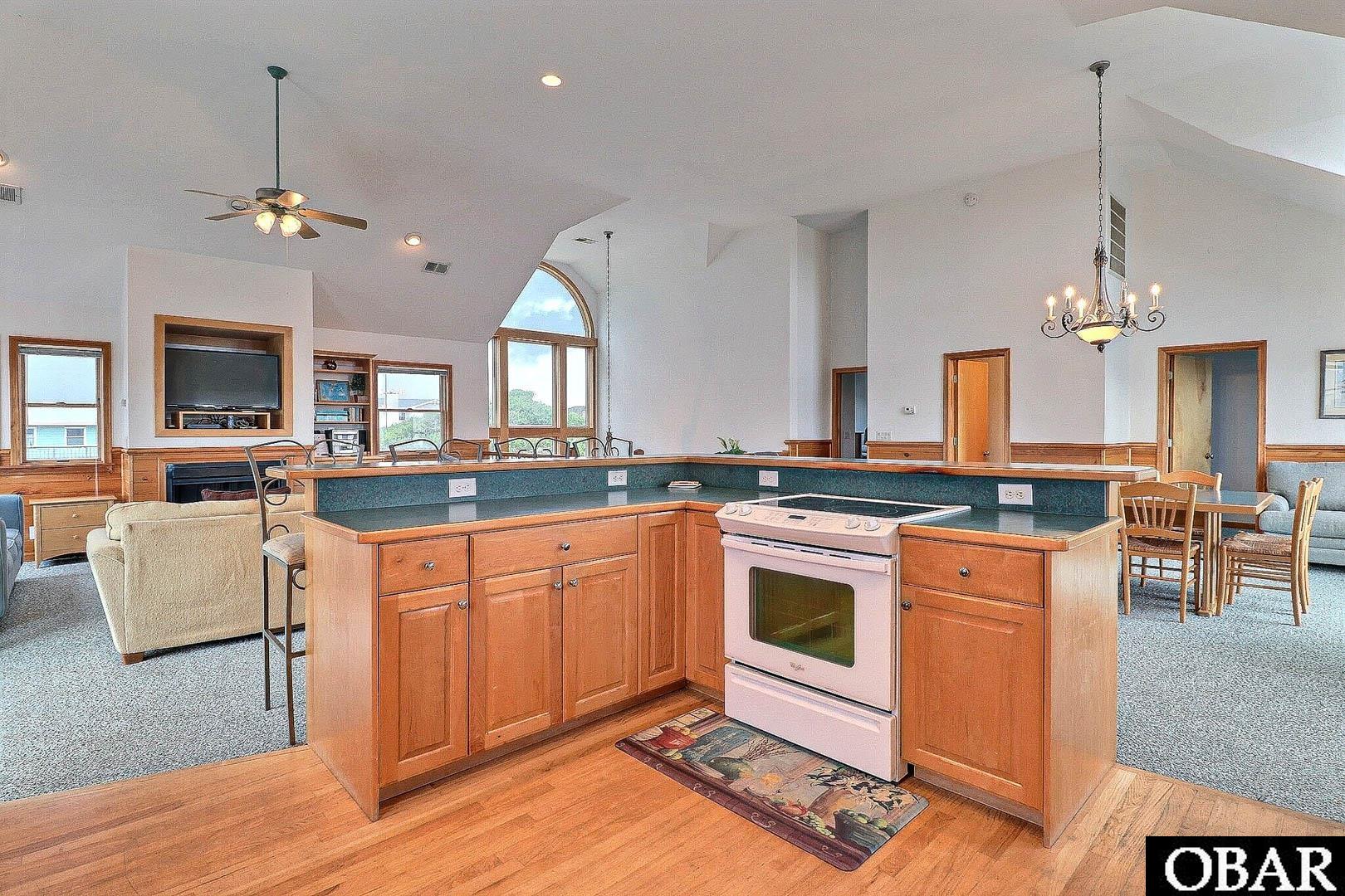 8 Third Avenue, Southern Shores, NC 27949, 5 Bedrooms Bedrooms, ,4 BathroomsBathrooms,Residential,For sale,Third Avenue,127566