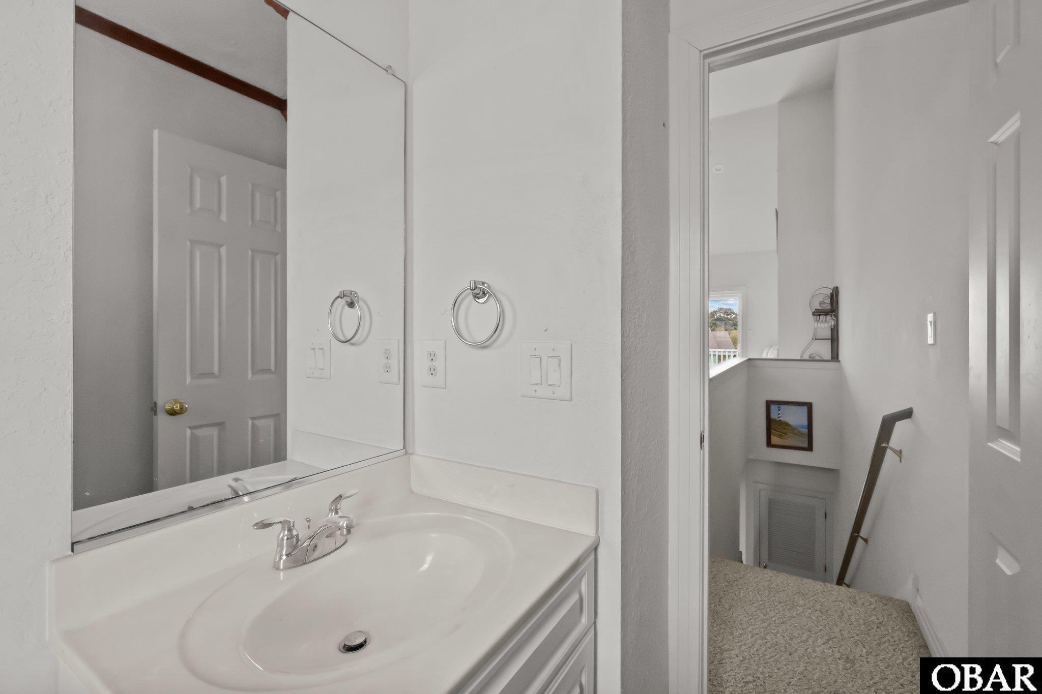 1100 Cambridge Road, Kill Devil Hills, NC 27948, 2 Bedrooms Bedrooms, ,2 BathroomsBathrooms,Residential,For sale,Cambridge Road,127569