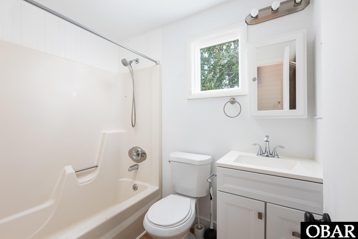 615 Harbour View Drive, Kill Devil Hills, NC 27948, 3 Bedrooms Bedrooms, ,1 BathroomBathrooms,Residential,For sale,Harbour View Drive,127570