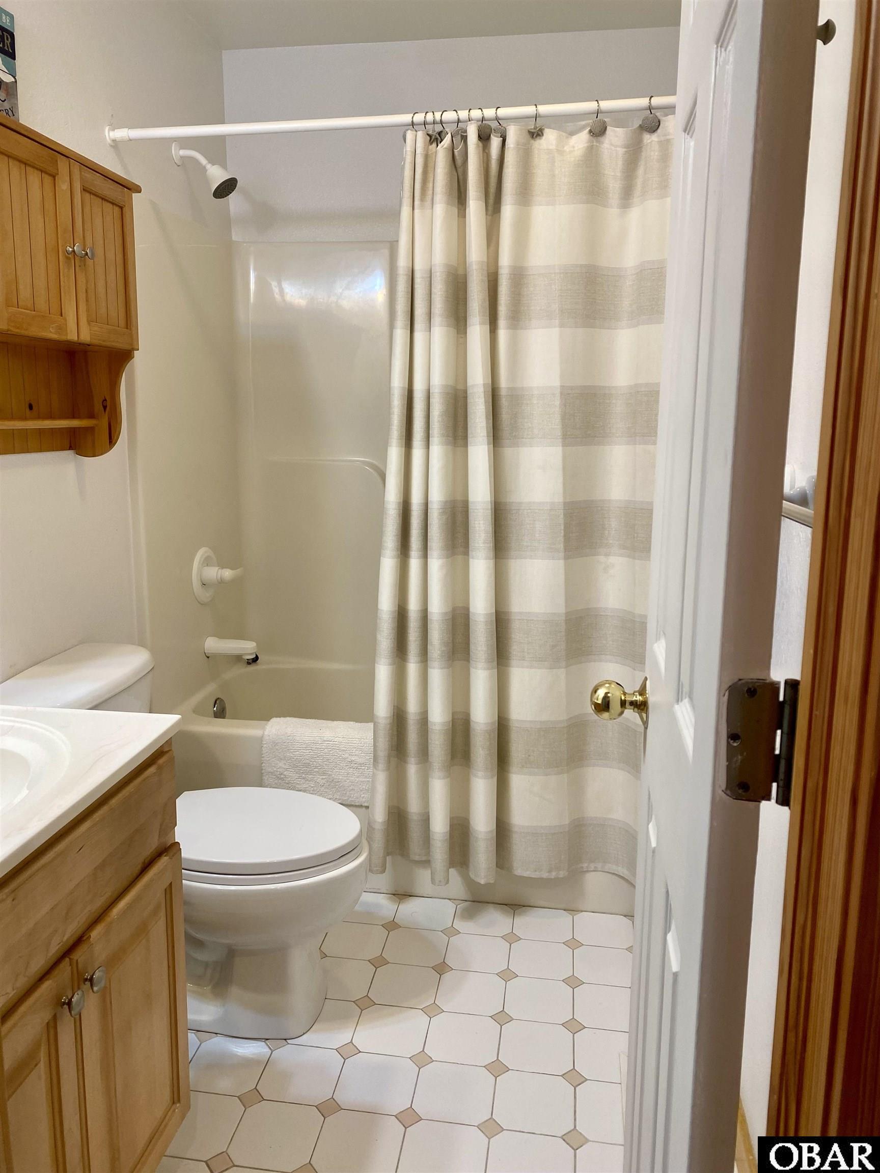 25221 Sea Vista Drive, Waves, NC 27982, 5 Bedrooms Bedrooms, ,3 BathroomsBathrooms,Residential,For sale,Sea Vista Drive,127571