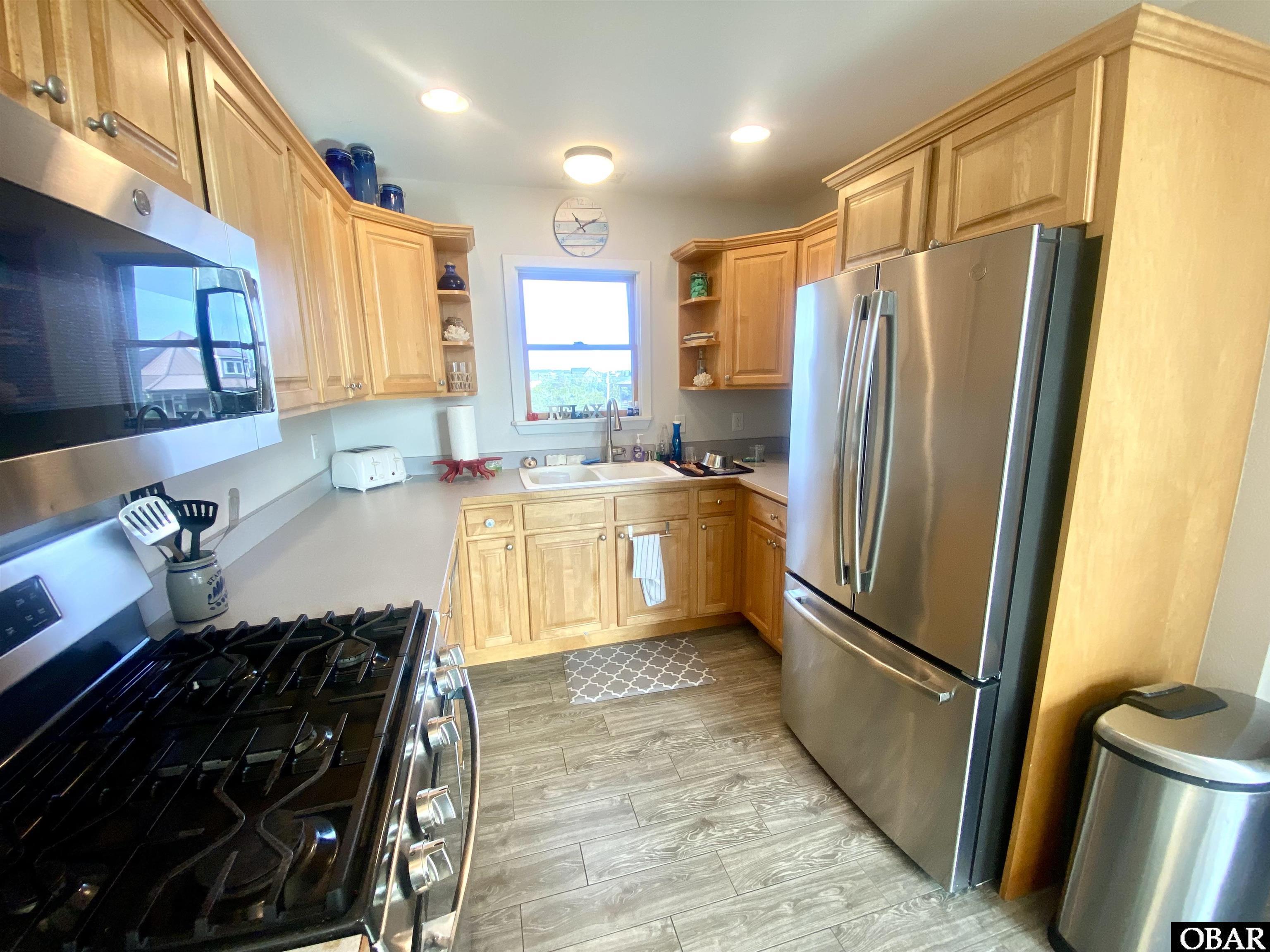25221 Sea Vista Drive, Waves, NC 27982, 5 Bedrooms Bedrooms, ,3 BathroomsBathrooms,Residential,For sale,Sea Vista Drive,127571