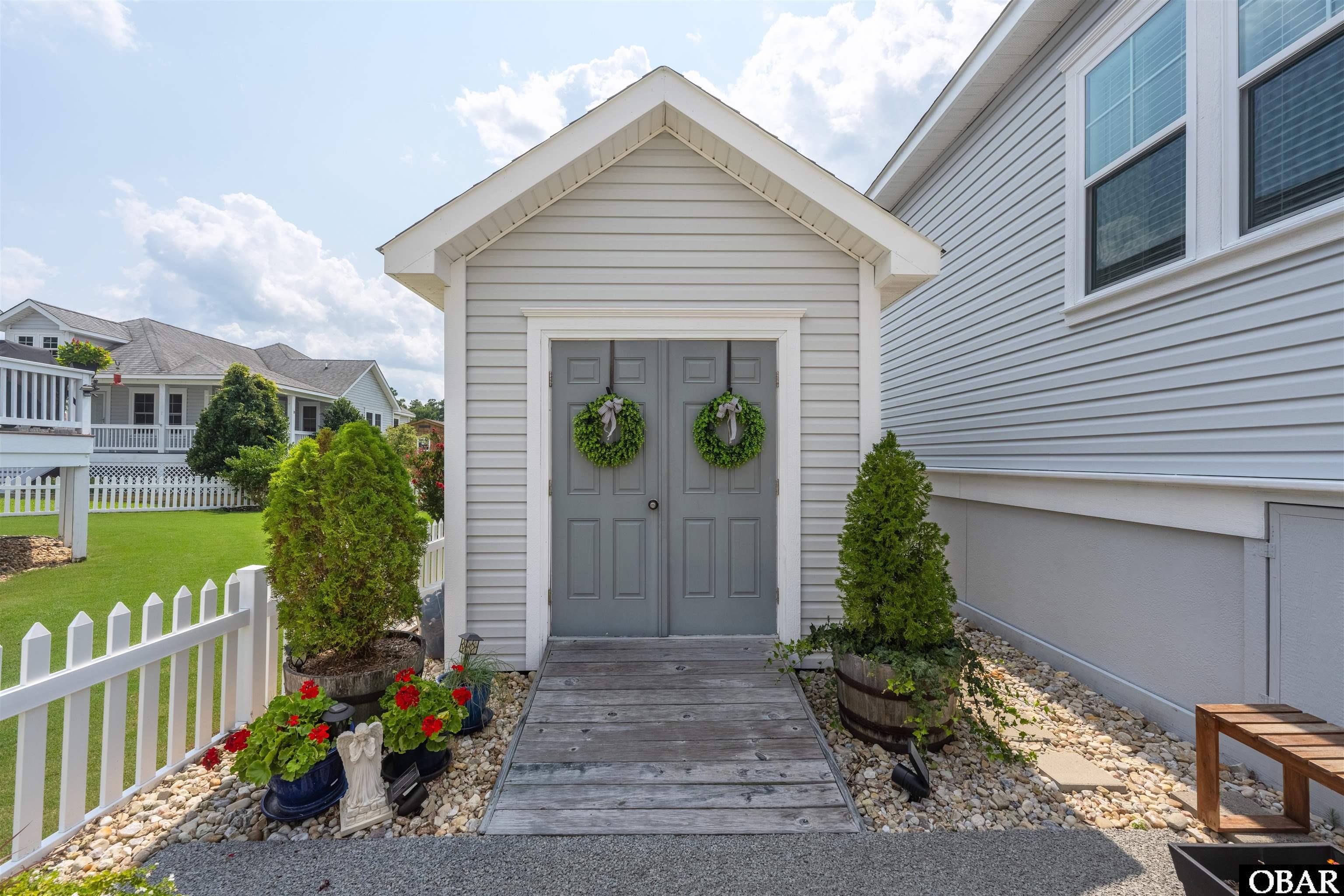 604 Viccars Lane, Manteo, NC 27954, 3 Bedrooms Bedrooms, ,2 BathroomsBathrooms,Residential,For sale,Viccars Lane,127575