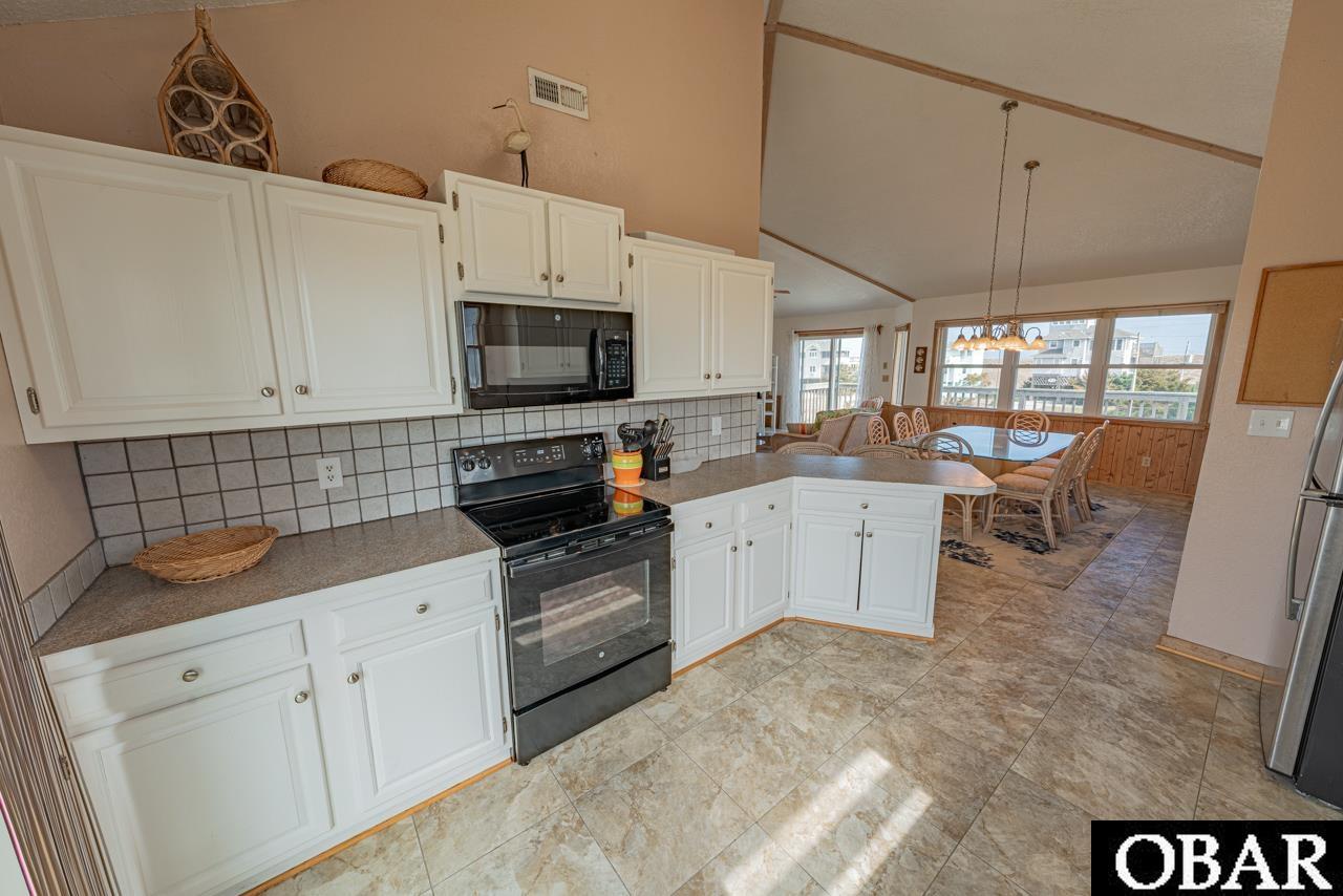 25268 Sea Vista Drive, Waves, NC 27982, 4 Bedrooms Bedrooms, ,3 BathroomsBathrooms,Residential,For sale,Sea Vista Drive,127578