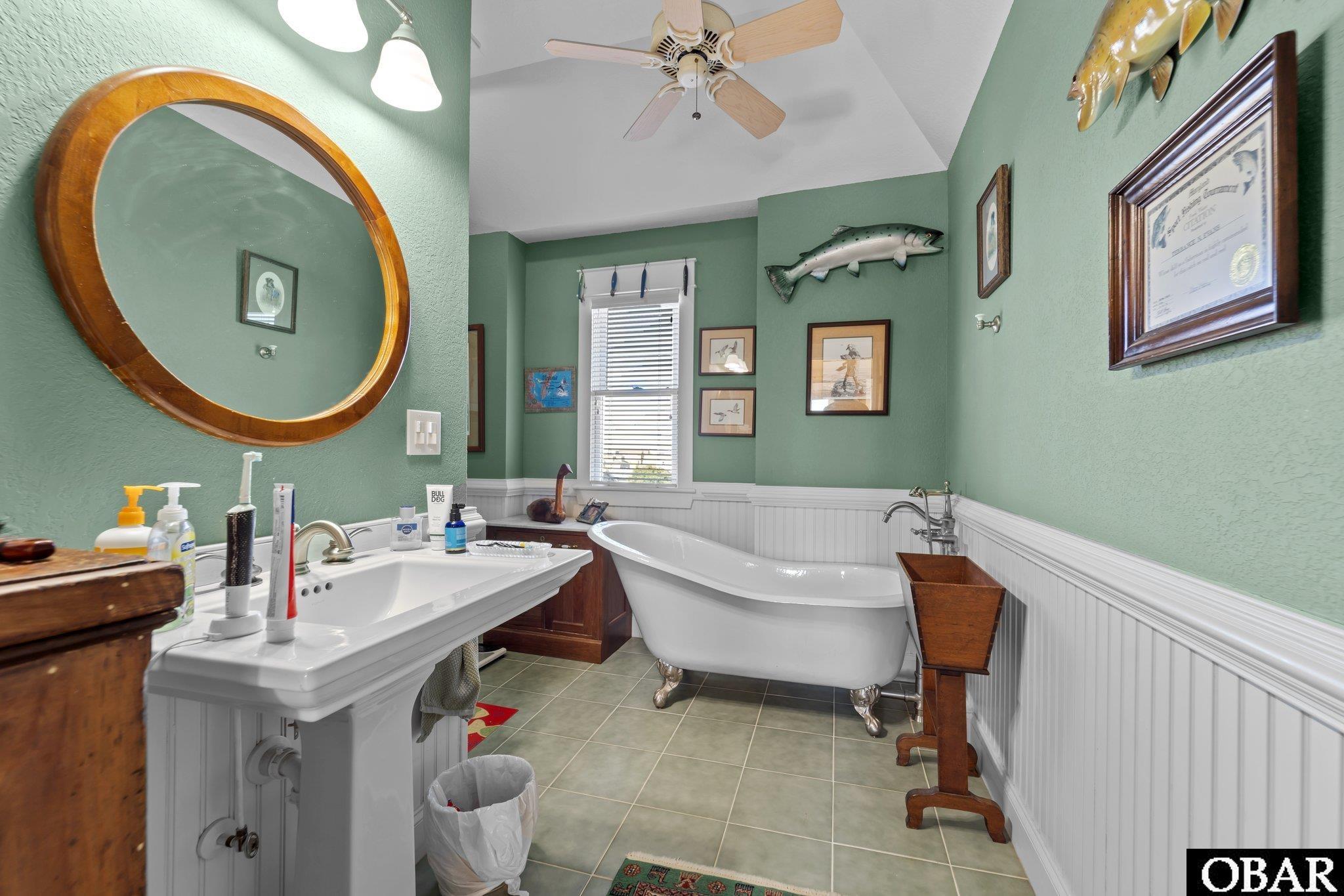405 Sandpiper Terrace, Nags Head, NC 27959, 4 Bedrooms Bedrooms, ,3 BathroomsBathrooms,Residential,For sale,Sandpiper Terrace,127579