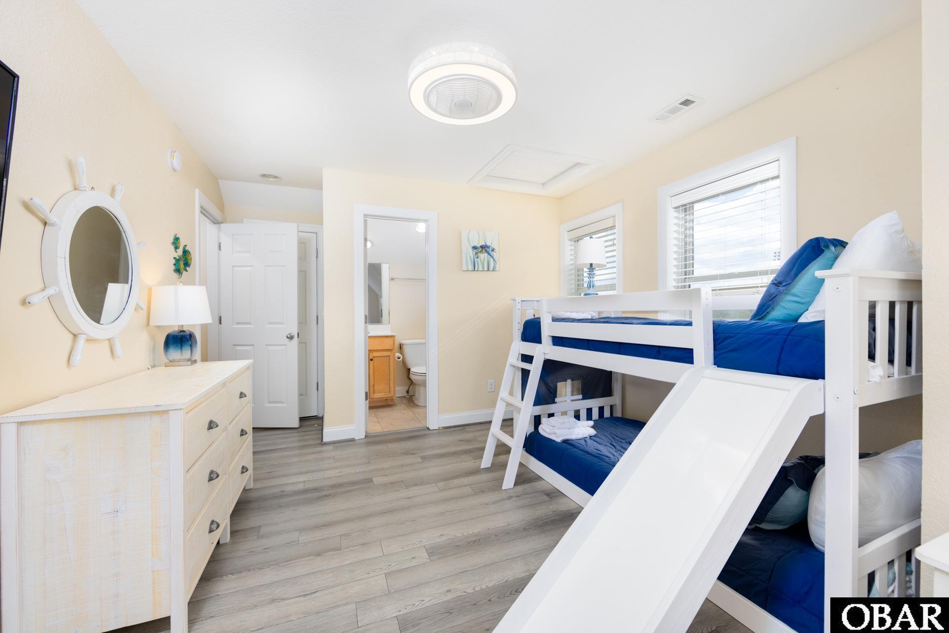 1111 Cambridge Road, Kill Devil Hills, NC 27948, 3 Bedrooms Bedrooms, ,3 BathroomsBathrooms,Residential,For sale,Cambridge Road,127580