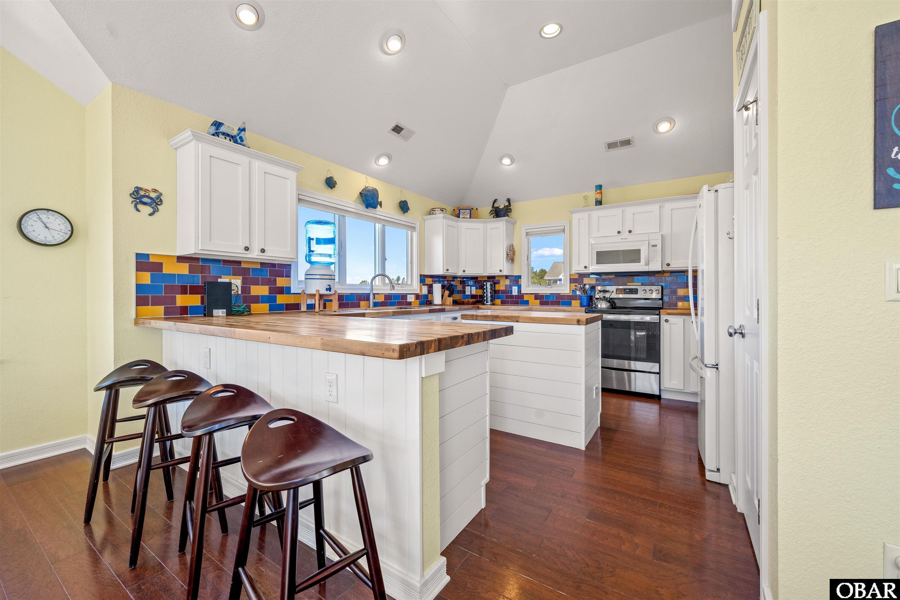 524 Swan Road, Corolla, NC 27927, 5 Bedrooms Bedrooms, ,5 BathroomsBathrooms,Residential,For sale,Swan Road,127581
