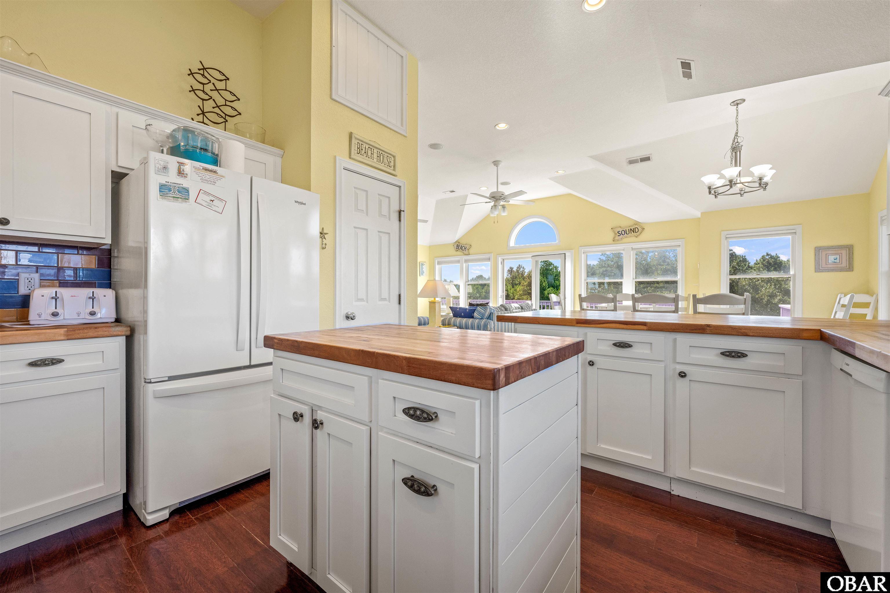 524 Swan Road, Corolla, NC 27927, 5 Bedrooms Bedrooms, ,5 BathroomsBathrooms,Residential,For sale,Swan Road,127581