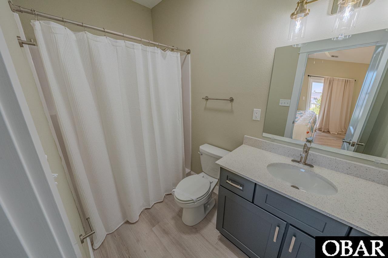 56738 NC 12 Highway, Hatteras, NC 27943, 6 Bedrooms Bedrooms, ,6 BathroomsBathrooms,Residential,For sale,NC 12 Highway,127584