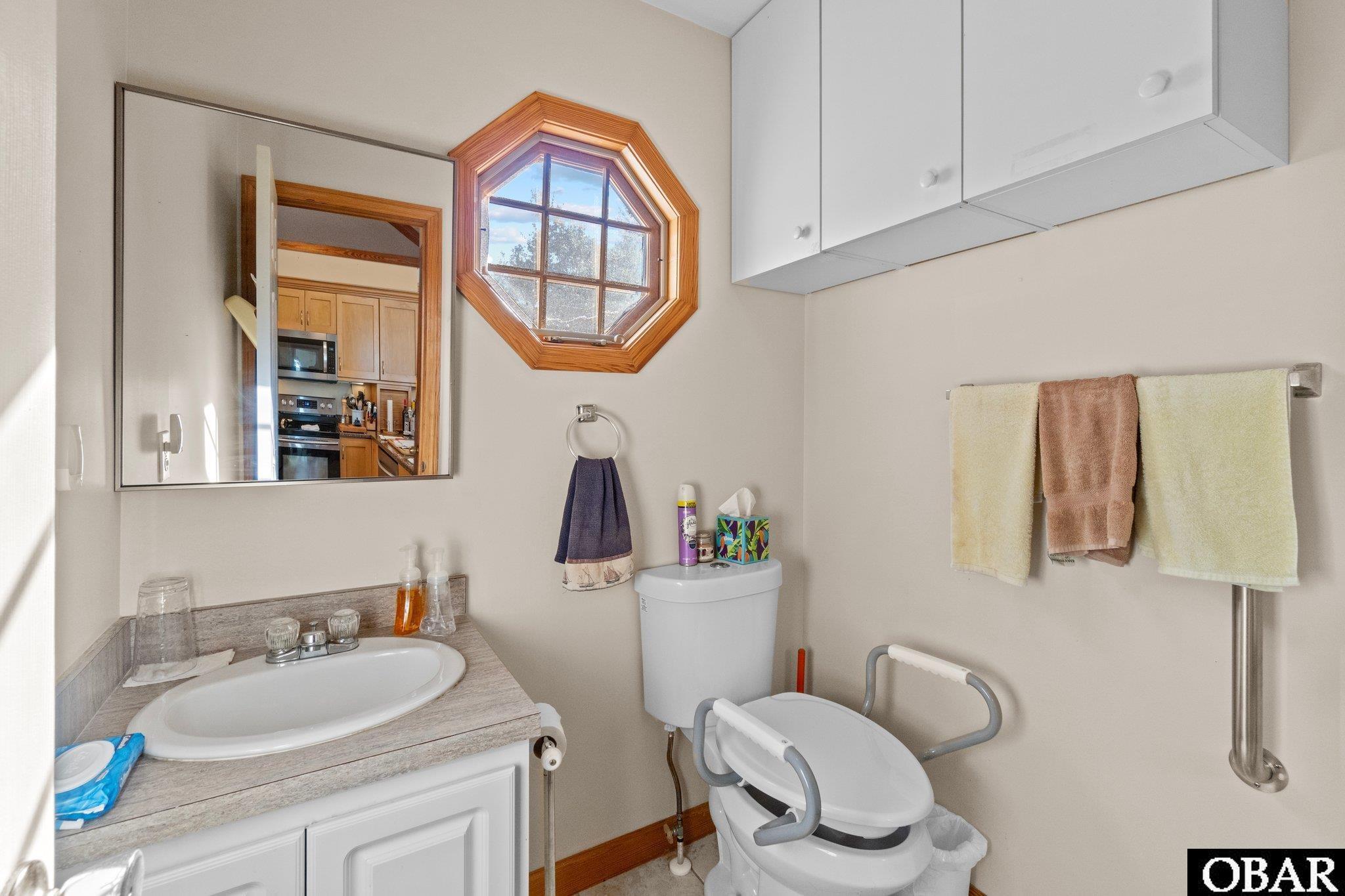 36 Eleventh Avenue, Southern Shores, NC 27949, 5 Bedrooms Bedrooms, ,4 BathroomsBathrooms,Residential,For sale,Eleventh Avenue,127597