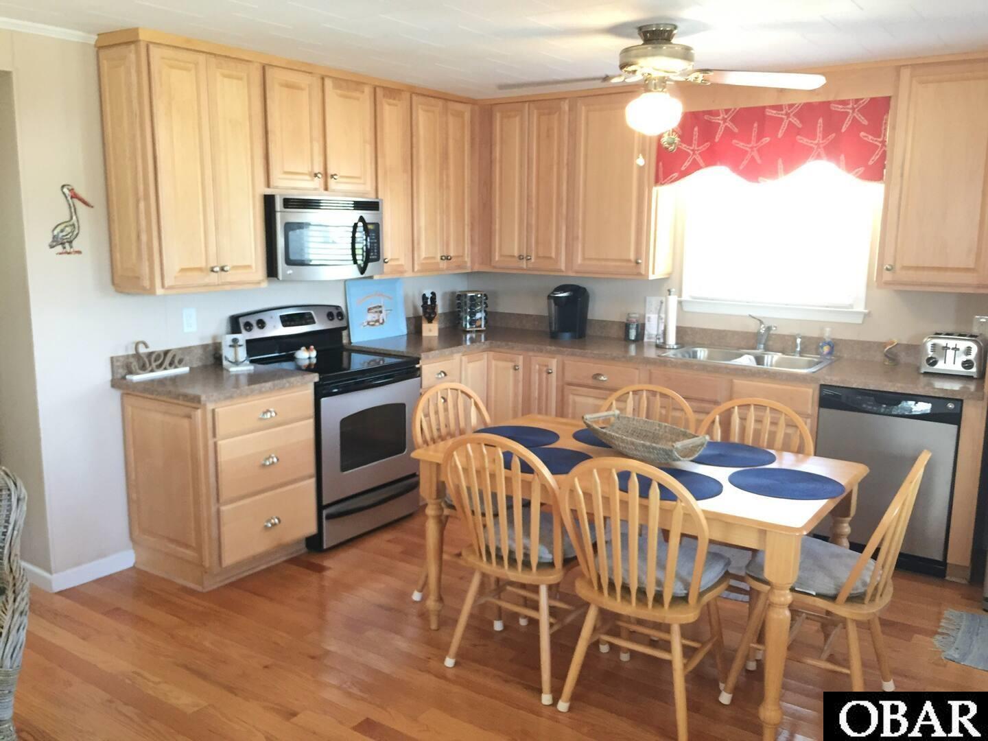 305 Albatross Street, Nags Head, NC 27959, 3 Bedrooms Bedrooms, ,1 BathroomBathrooms,Residential,For sale,Albatross Street,127598