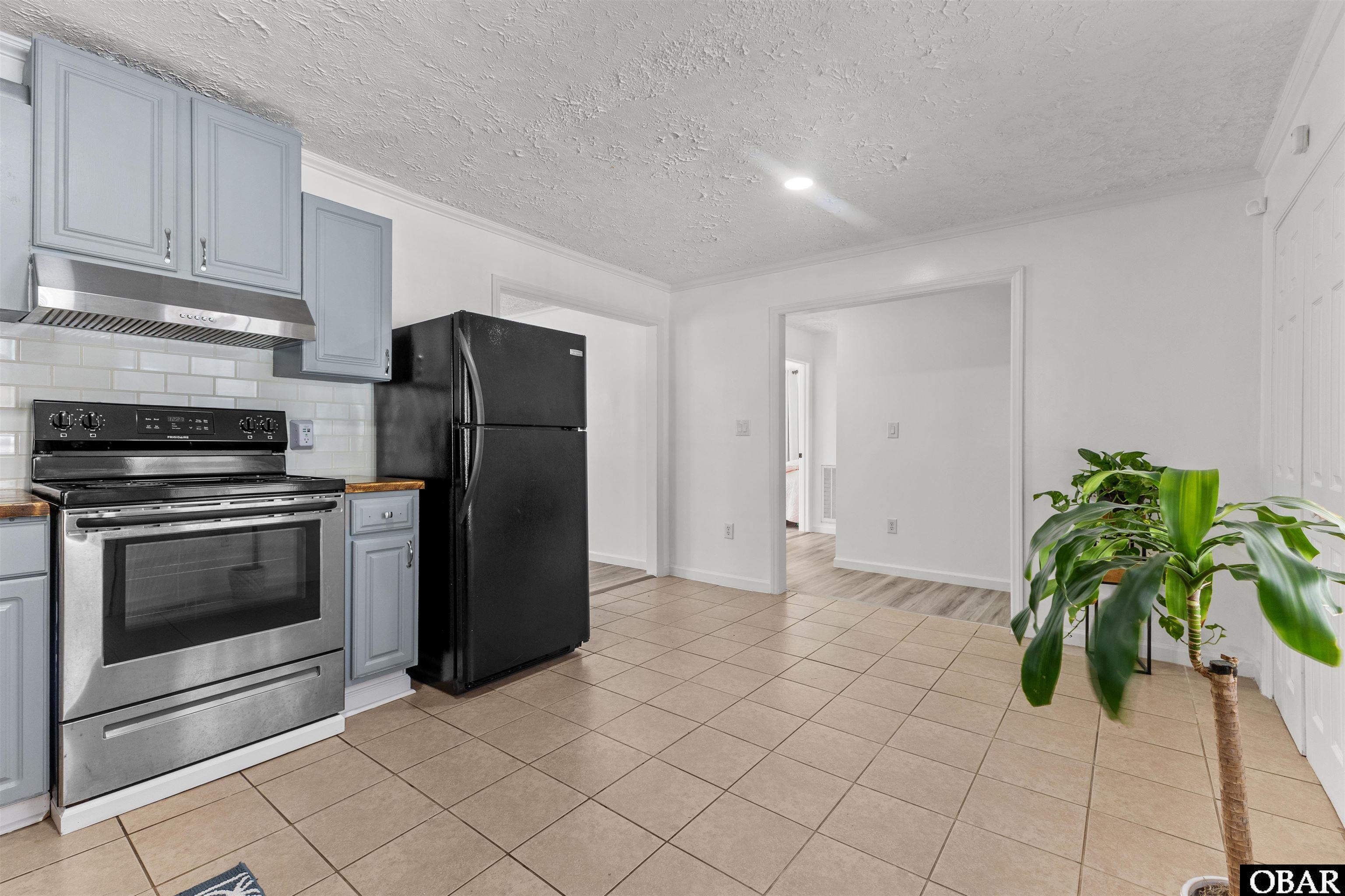 517 Maple Avenue, Sanford, NC 27330, 3 Bedrooms Bedrooms, ,1 BathroomBathrooms,Residential,For sale,Maple Avenue,127607