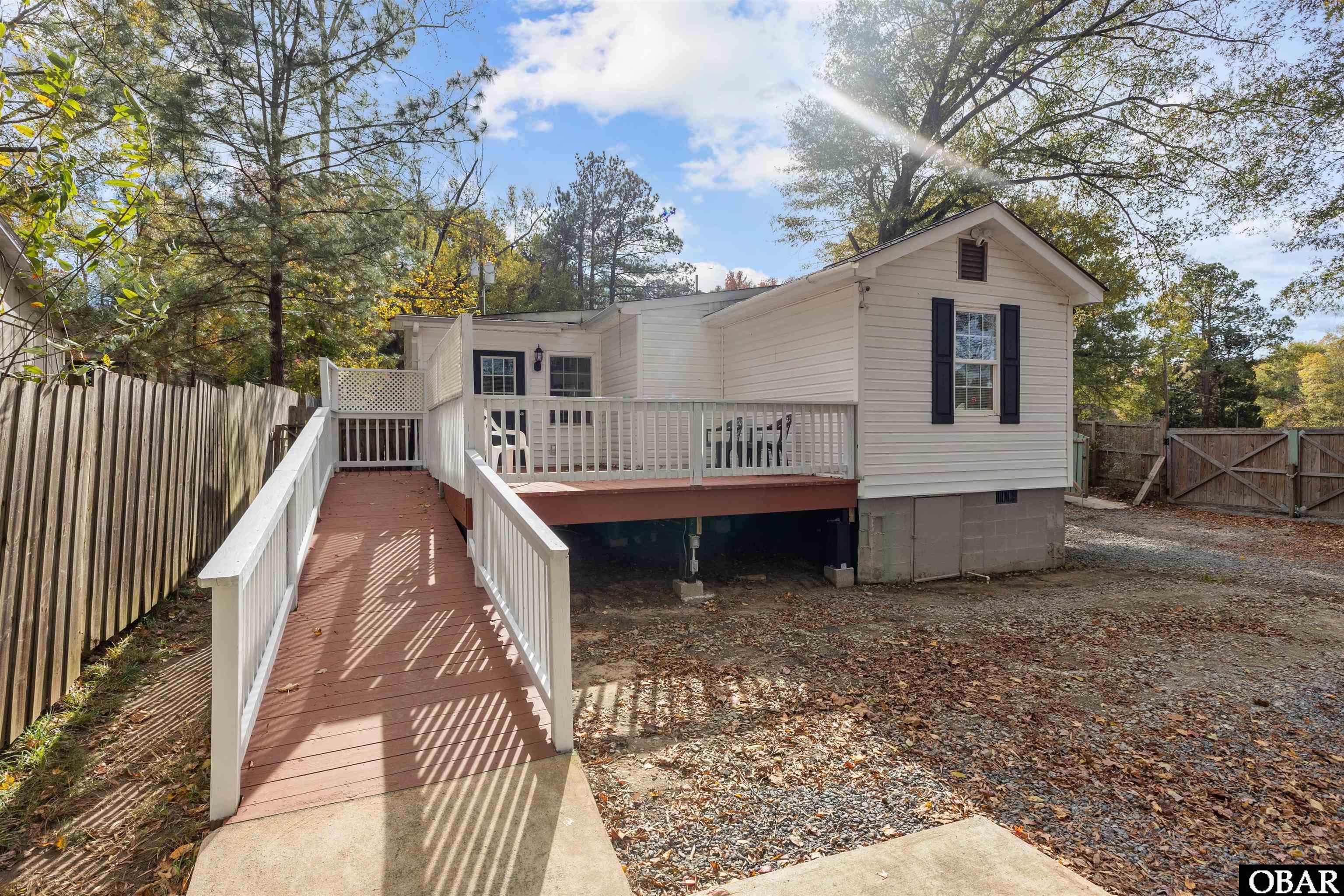 517 Maple Avenue, Sanford, NC 27330, 3 Bedrooms Bedrooms, ,1 BathroomBathrooms,Residential,For sale,Maple Avenue,127607