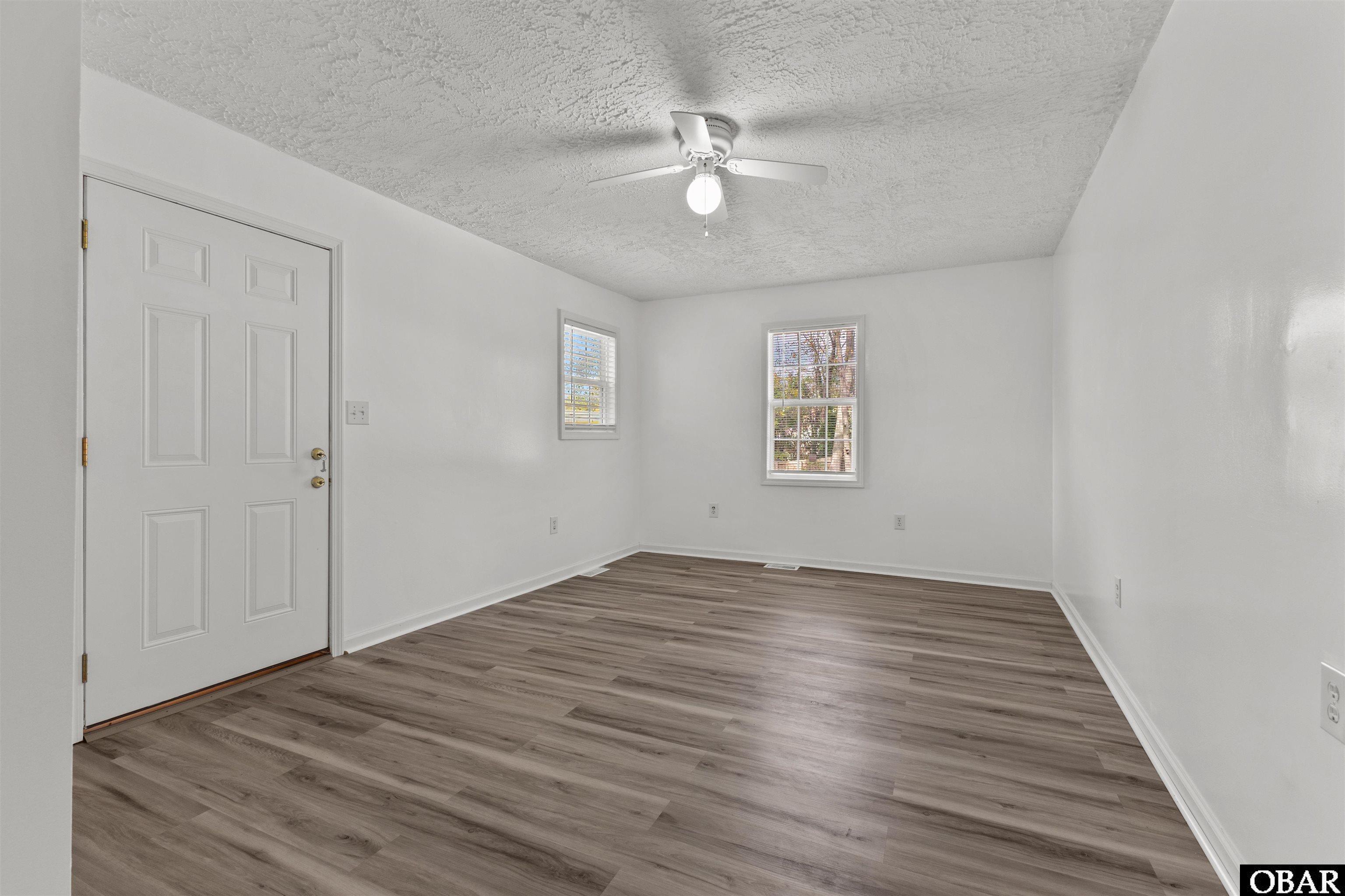 517 Maple Avenue, Sanford, NC 27330, 3 Bedrooms Bedrooms, ,1 BathroomBathrooms,Residential,For sale,Maple Avenue,127607