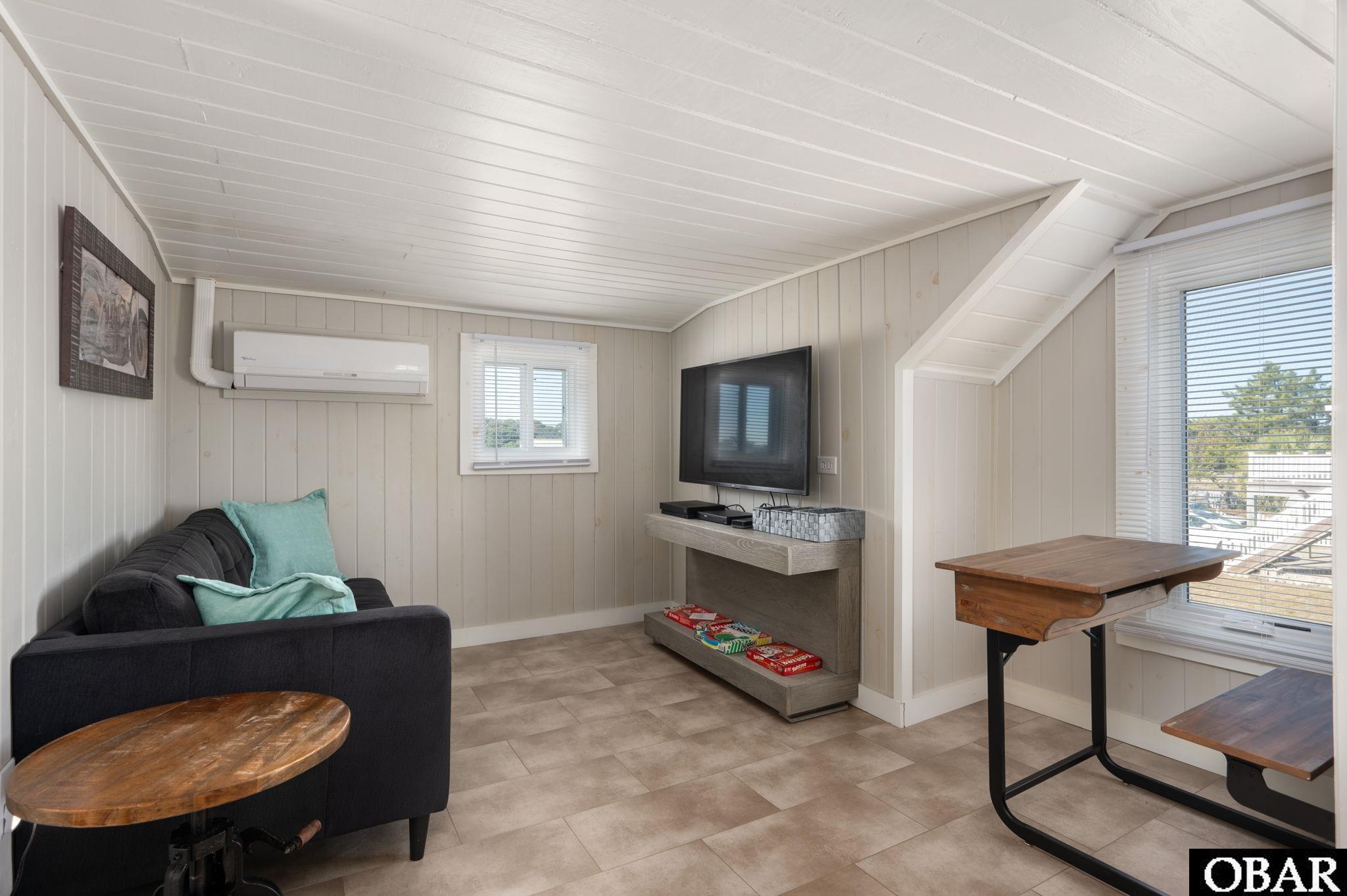 202 Clark Street, Kill Devil Hills, NC 27948, 3 Bedrooms Bedrooms, ,1 BathroomBathrooms,Residential,For sale,Clark Street,127608