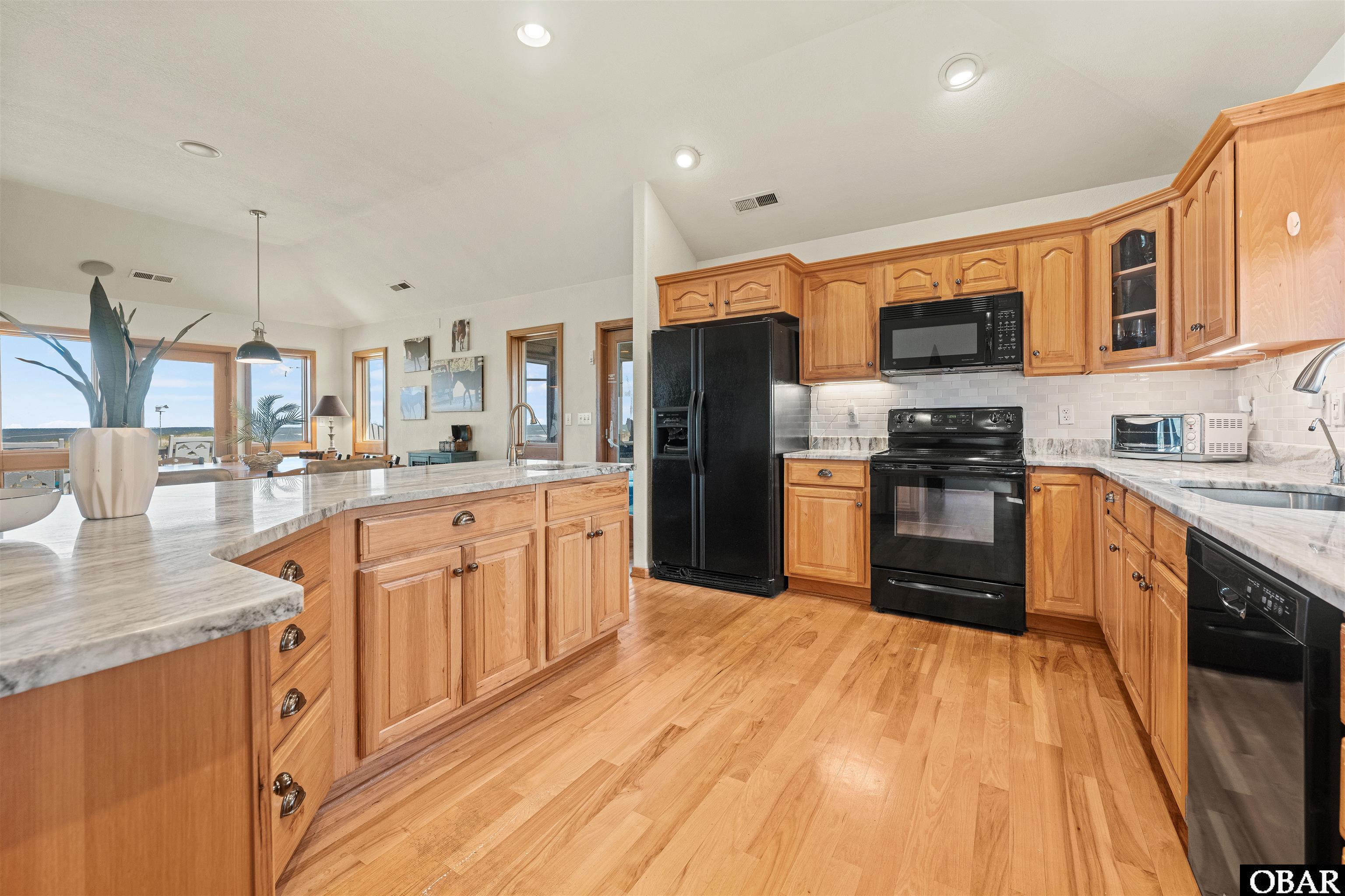 1672 Sandfiddler Road, Corolla, NC 27927, 5 Bedrooms Bedrooms, ,4 BathroomsBathrooms,Residential,For sale,Sandfiddler Road,127609