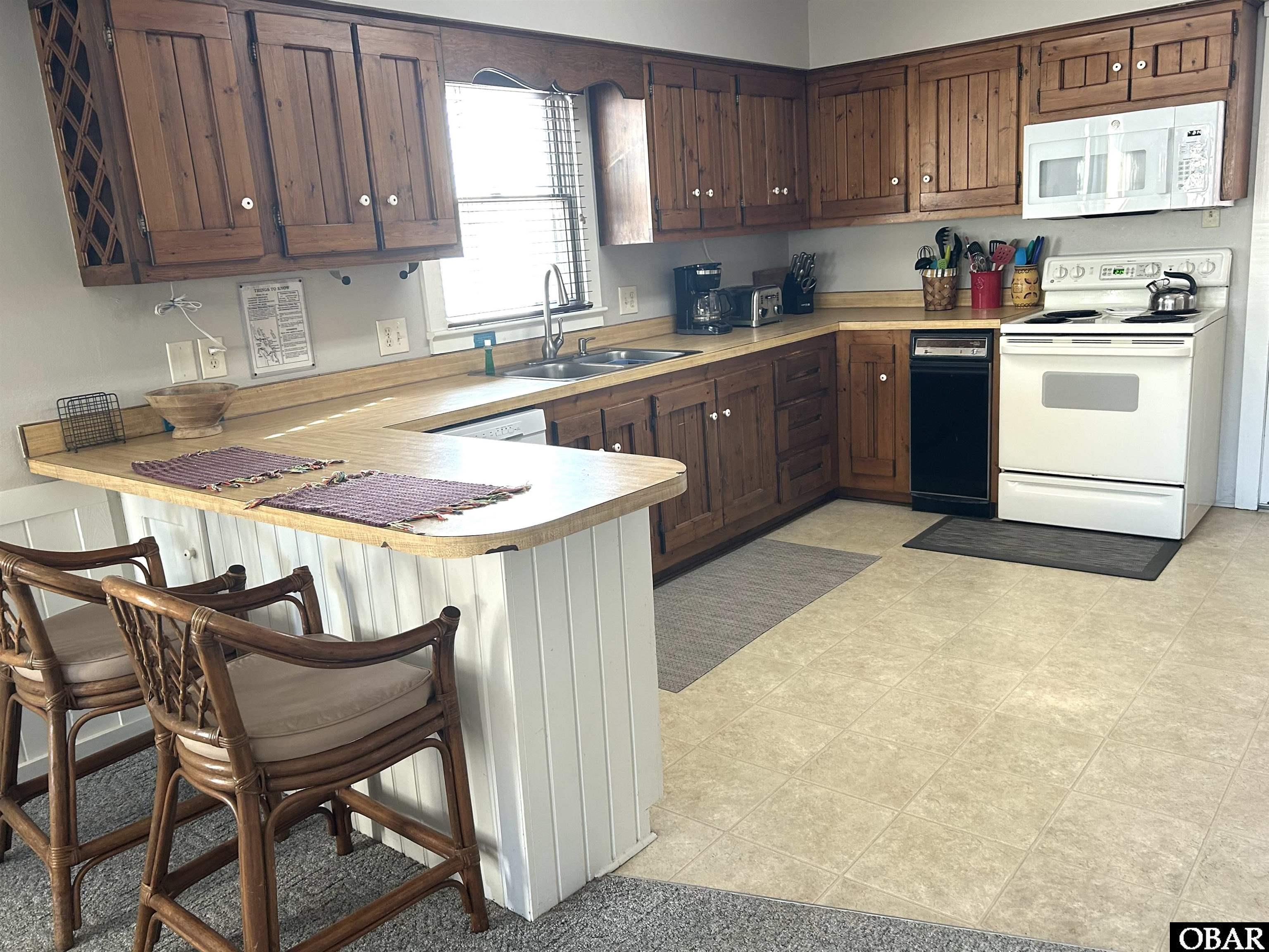 206 Hawks Nest Court, Nags Head, NC 27959, 4 Bedrooms Bedrooms, ,3 BathroomsBathrooms,Residential,For sale,Hawks Nest Court,127615