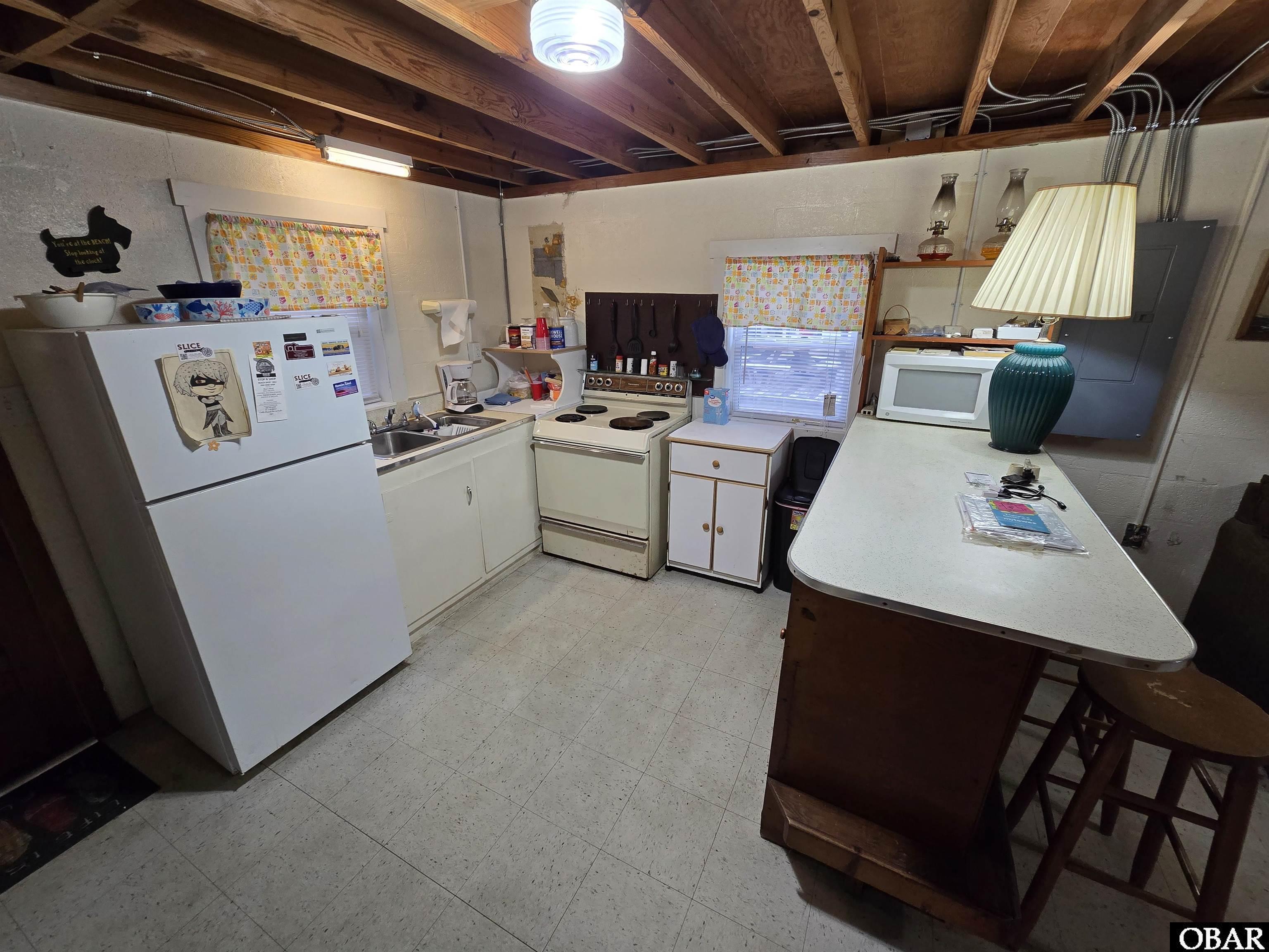 2040 Elizabeth City Street, Kill Devil Hills, NC 27948, 2 Bedrooms Bedrooms, ,1 BathroomBathrooms,Residential,For sale,Elizabeth City Street,127617