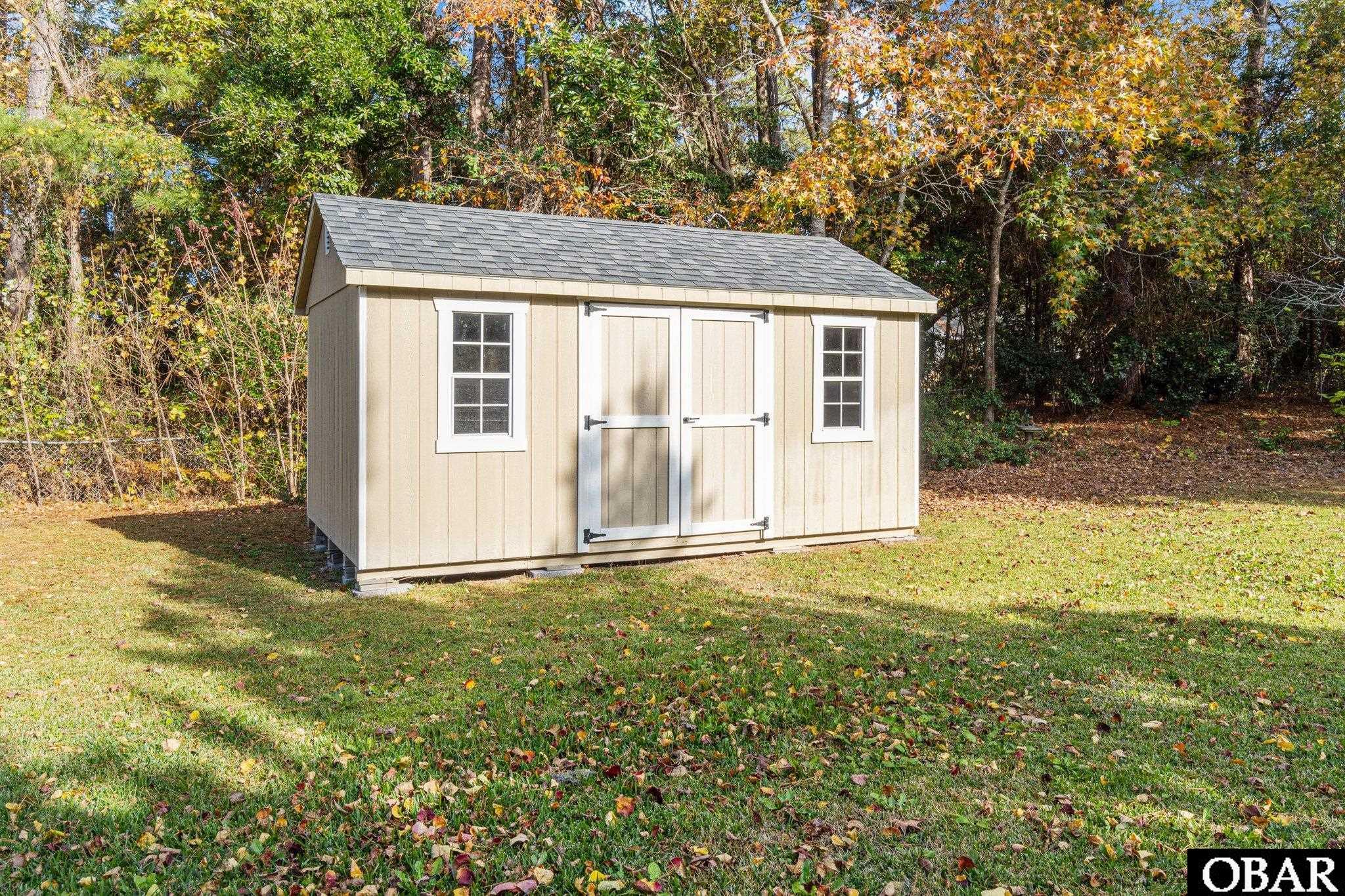 136 Daphne Lane, Manteo, NC 27954, 5 Bedrooms Bedrooms, ,3 BathroomsBathrooms,Residential,For sale,Daphne Lane,127622