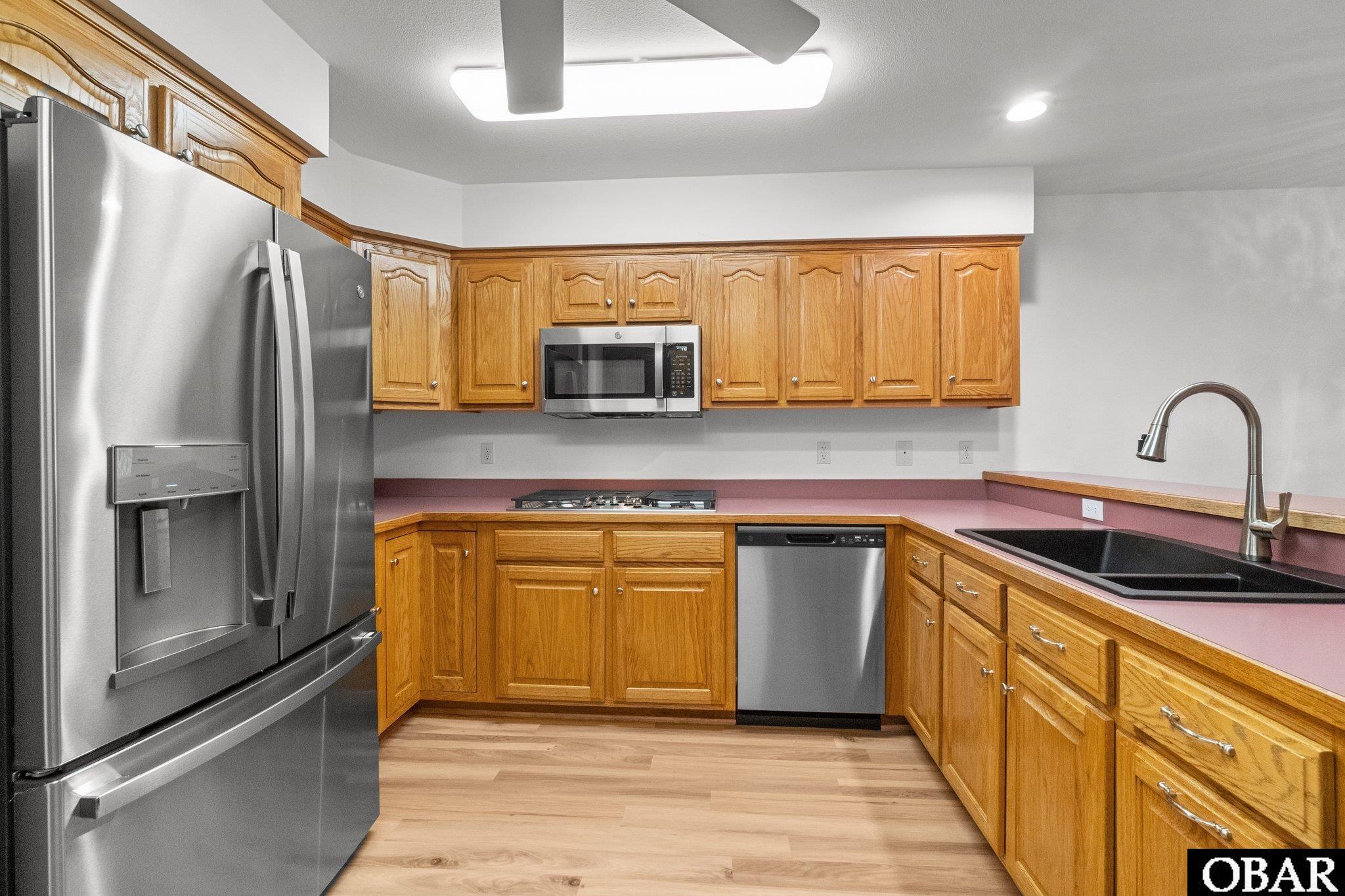 136 Daphne Lane, Manteo, NC 27954, 5 Bedrooms Bedrooms, ,3 BathroomsBathrooms,Residential,For sale,Daphne Lane,127622