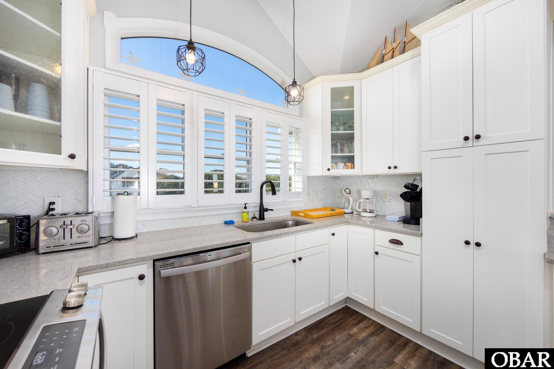 927 Corolla Drive, Corolla, NC 27927, 5 Bedrooms Bedrooms, ,5 BathroomsBathrooms,Residential,For sale,Corolla Drive,127624