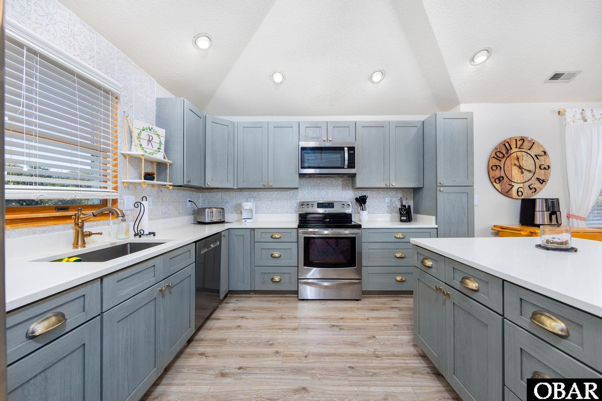 761 Bayberry Court, Corolla, NC 27927-9804, 6 Bedrooms Bedrooms, ,5 BathroomsBathrooms,Residential,For sale,Bayberry Court,127666